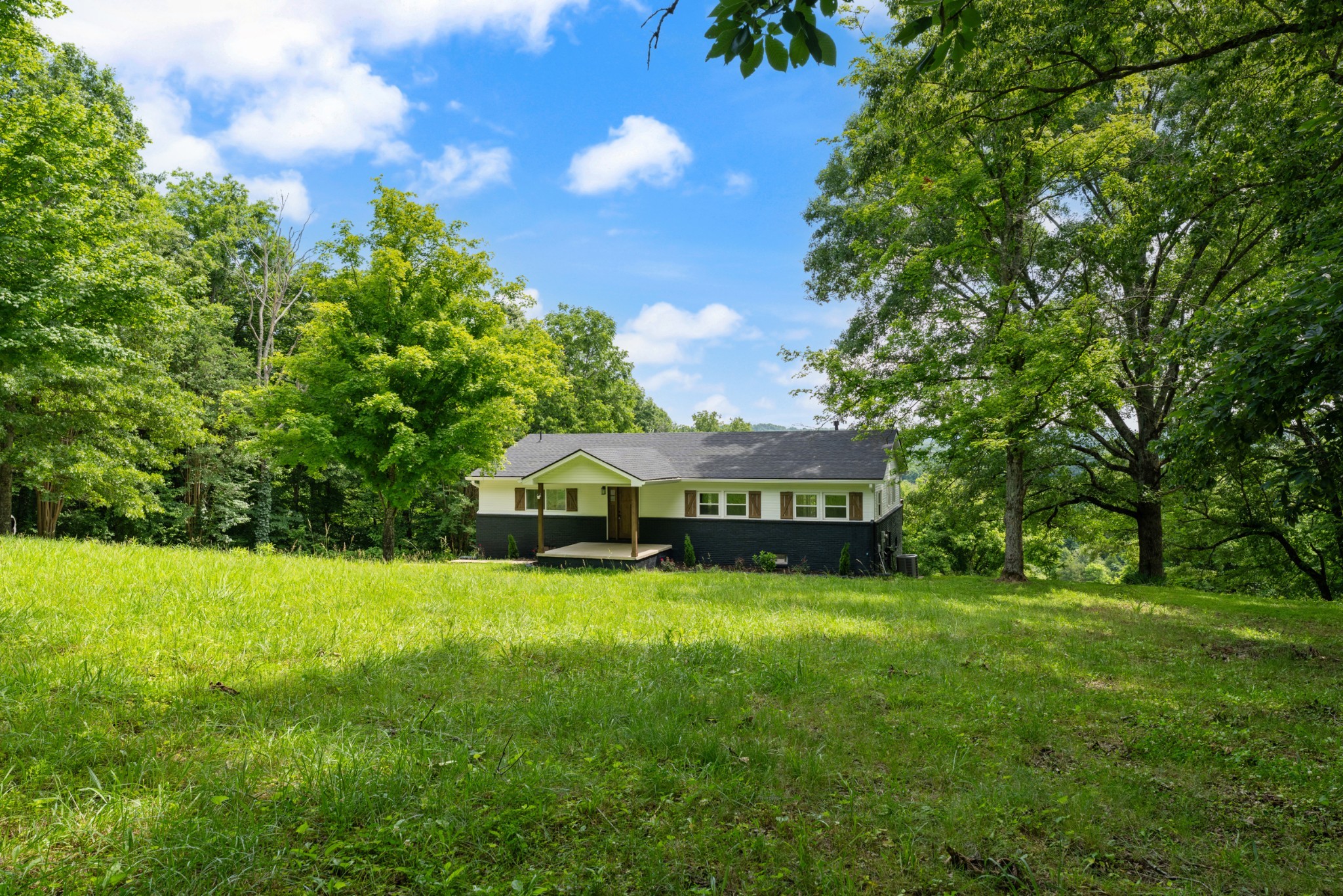 213 Delina Boonshill Rd Property Photo 6