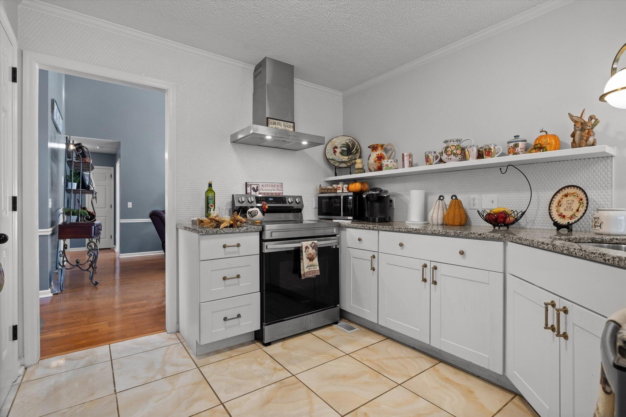 5710 Edgmon Road Property Photo 15