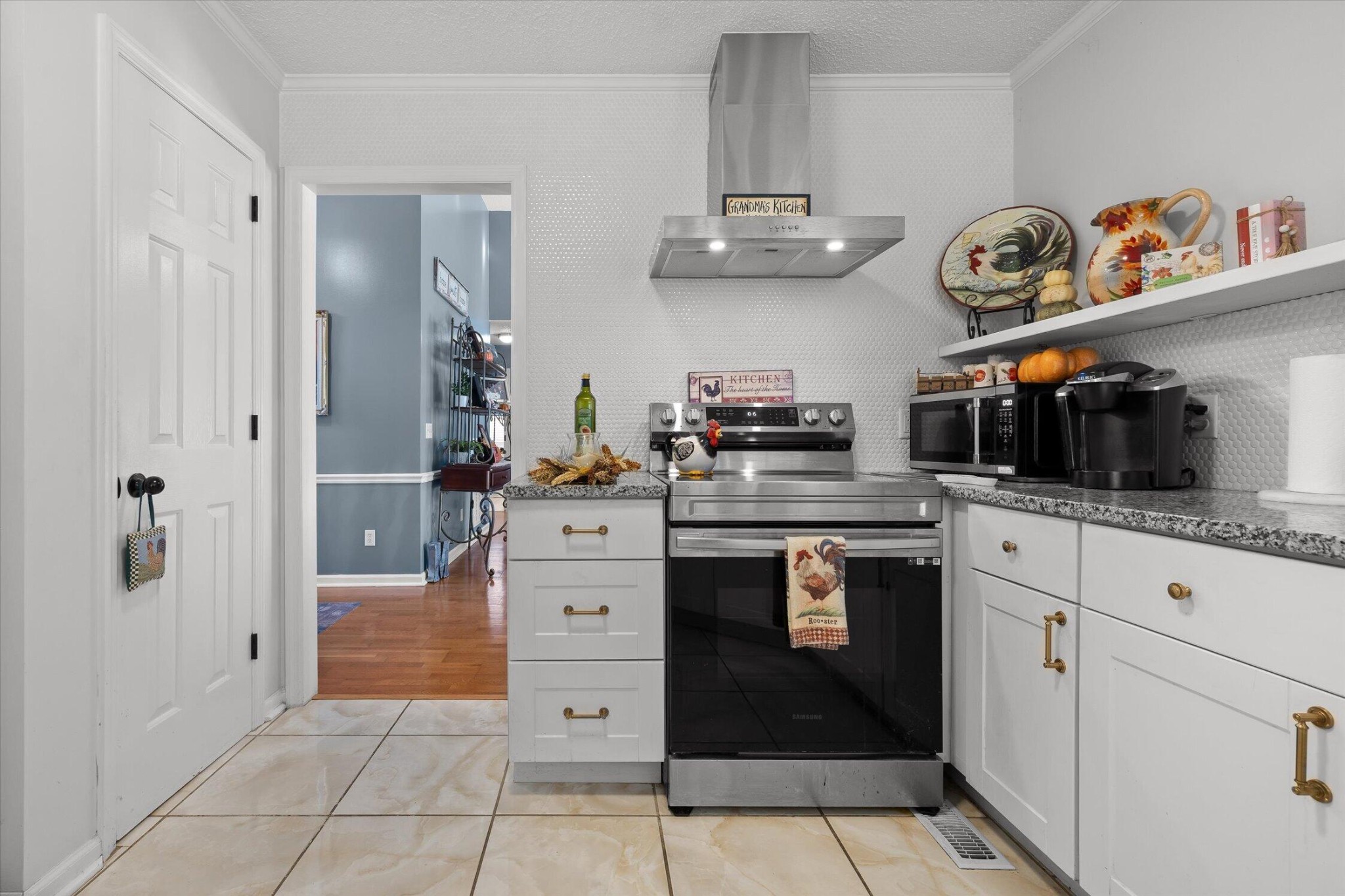 5710 Edgmon Road Property Photo 17