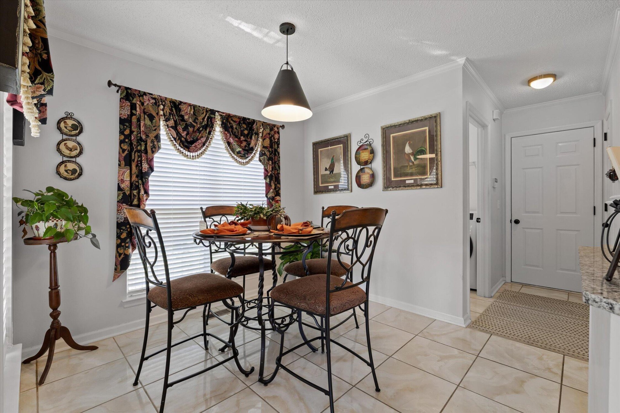 5710 Edgmon Road Property Photo 21