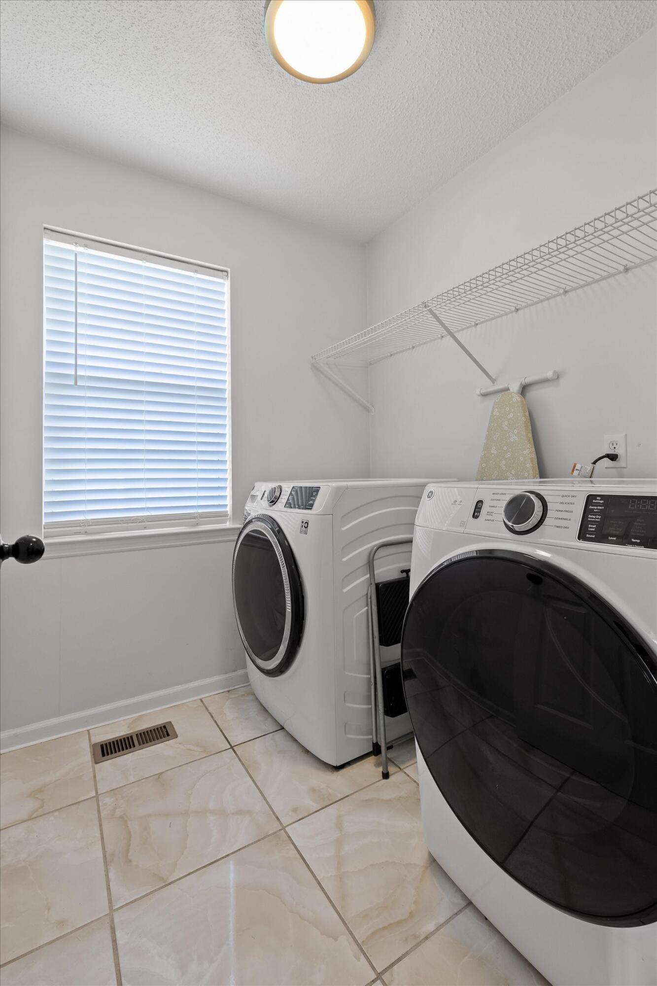 5710 Edgmon Road Property Photo 23