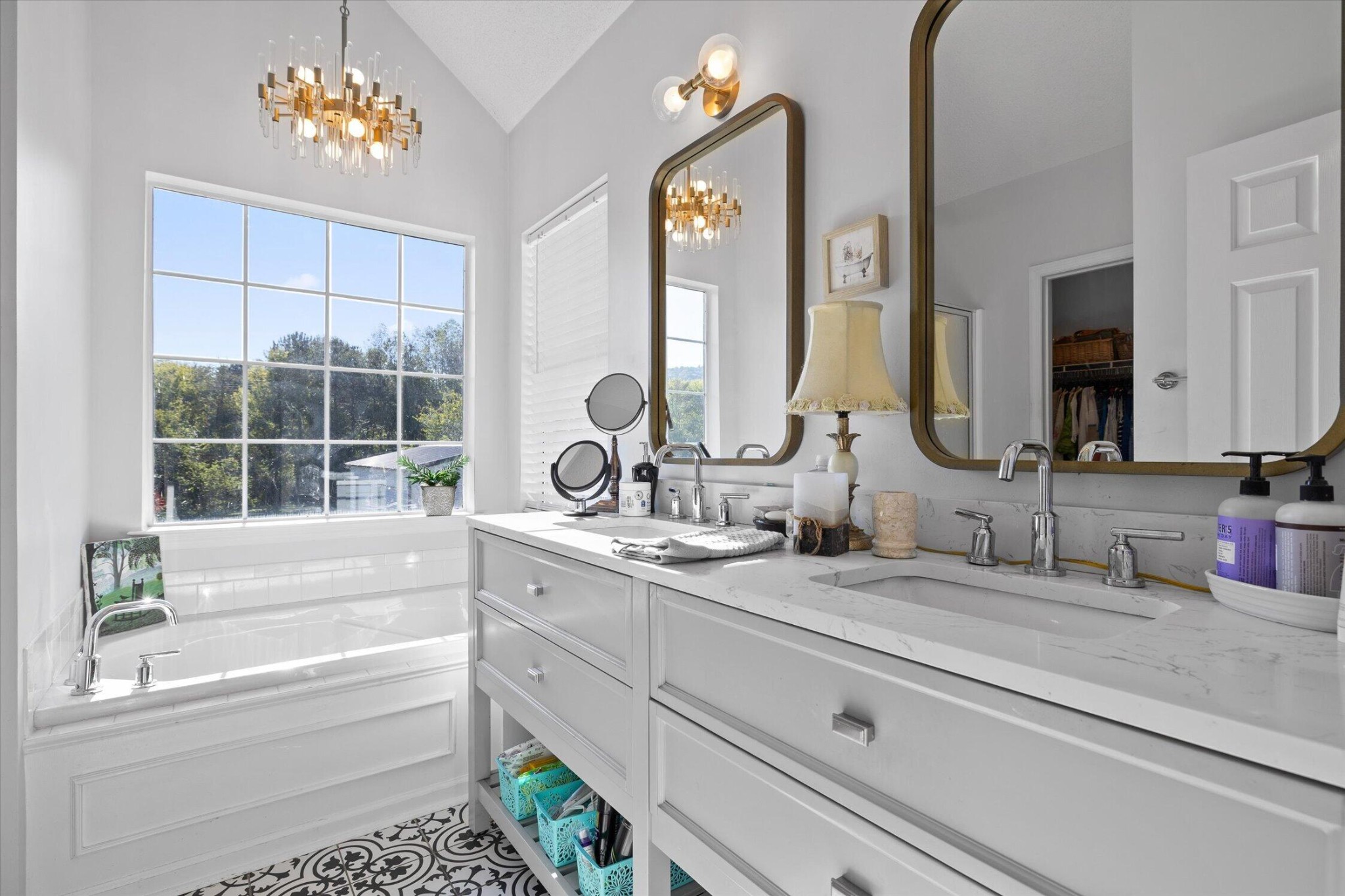 5710 Edgmon Road Property Photo 26
