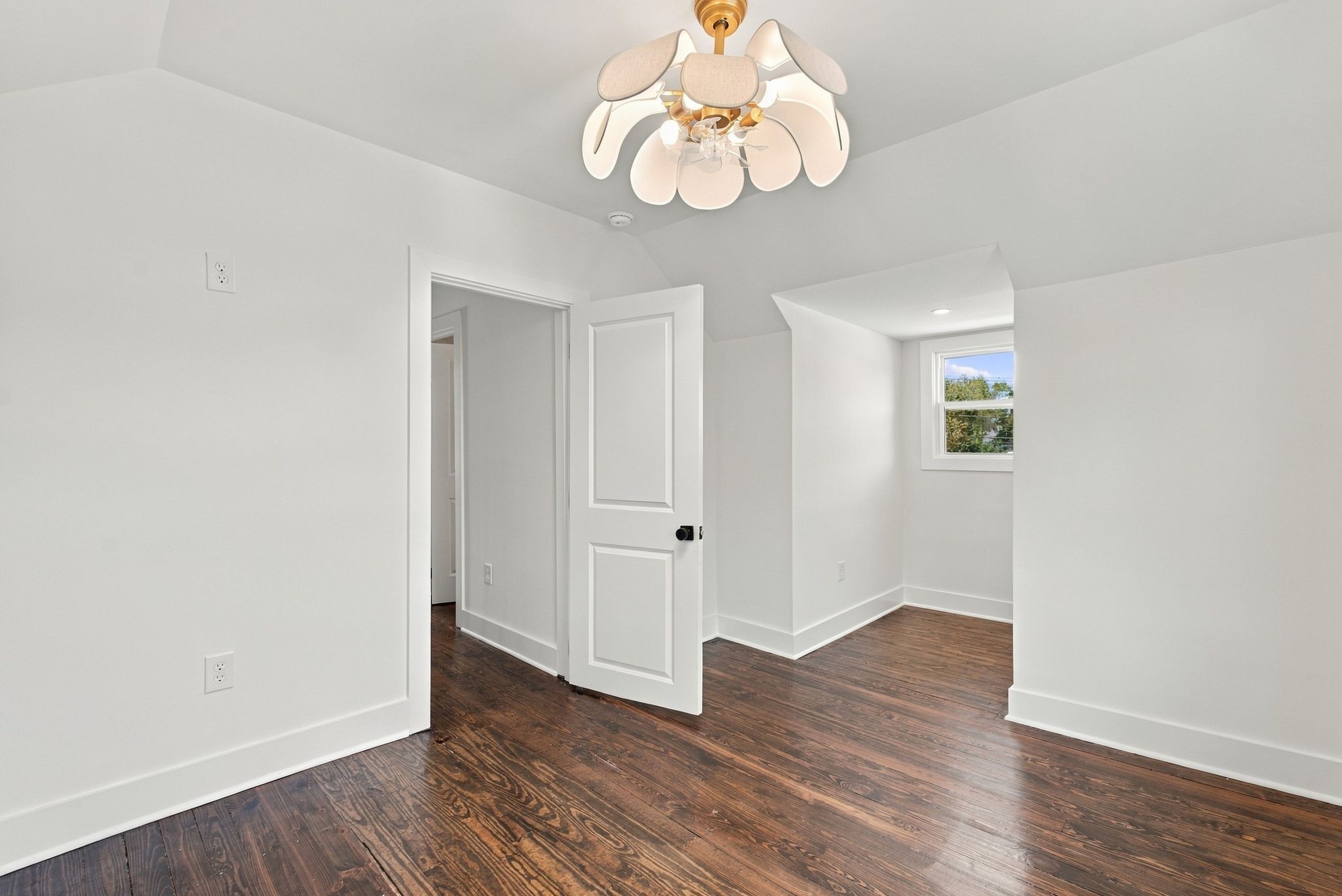 250 Madison Blvd Property Photo 31
