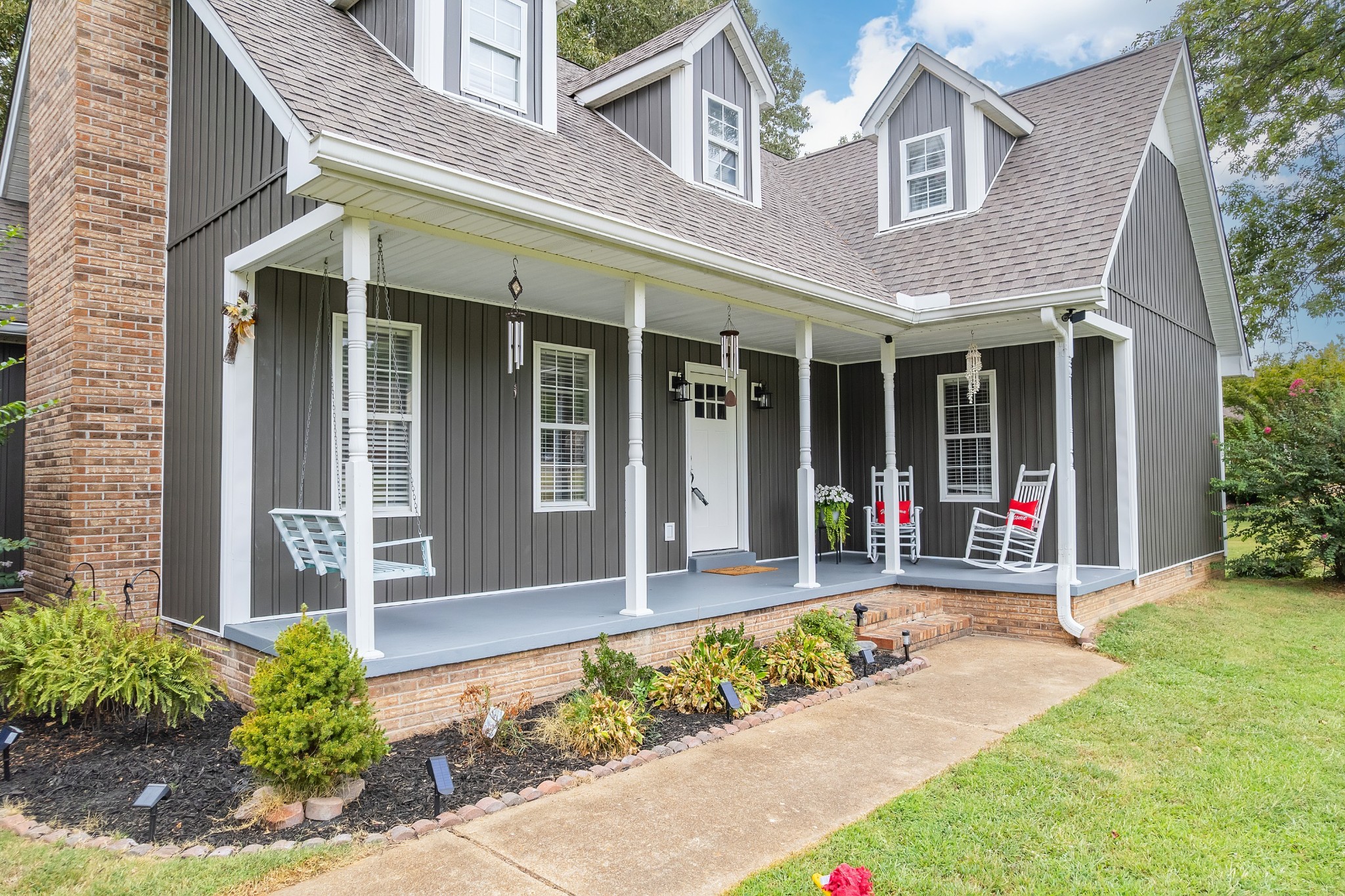 225 Meadowbrook Cir Property Photo 4