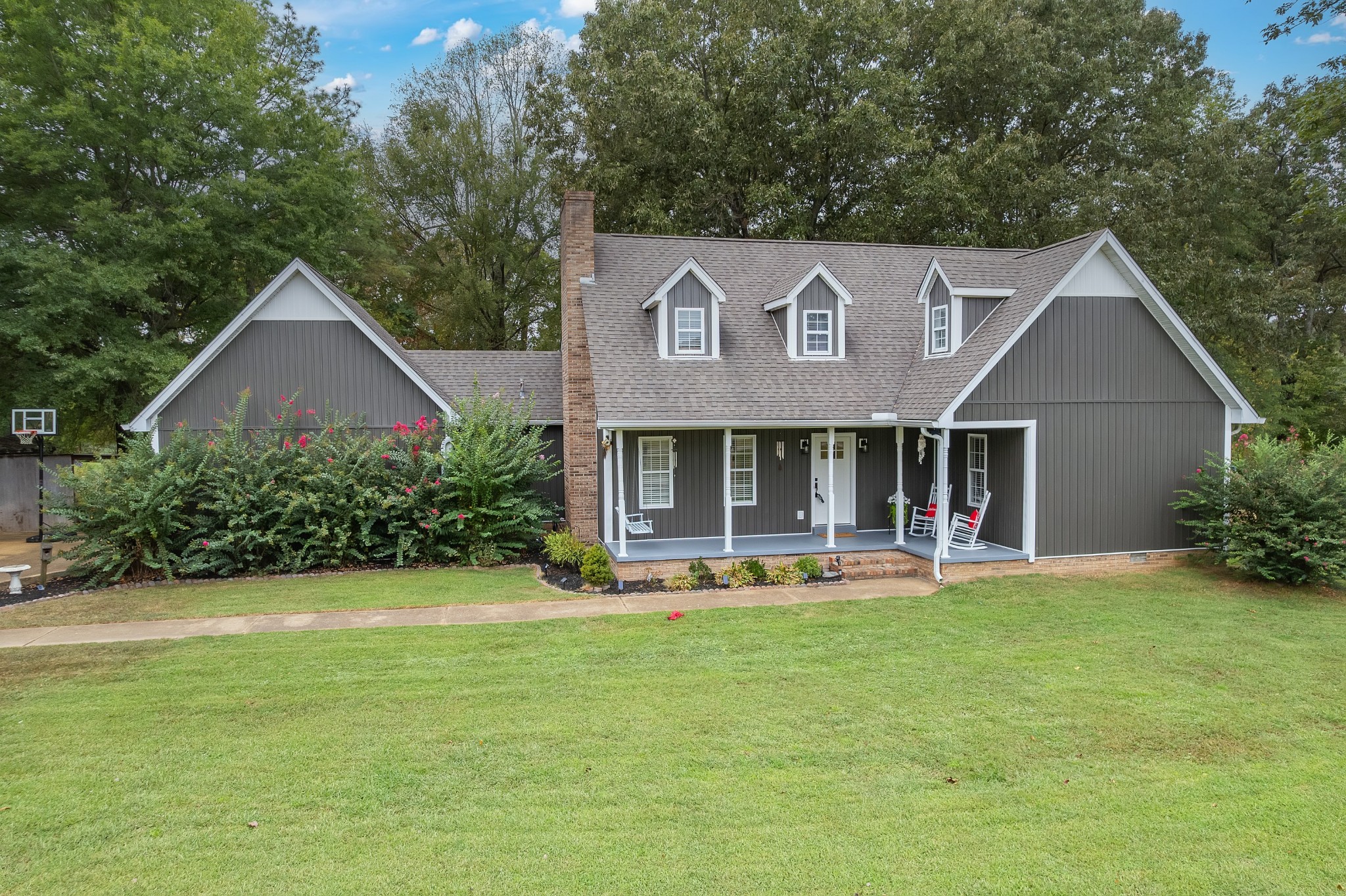 225 Meadowbrook Cir Property Photo 5