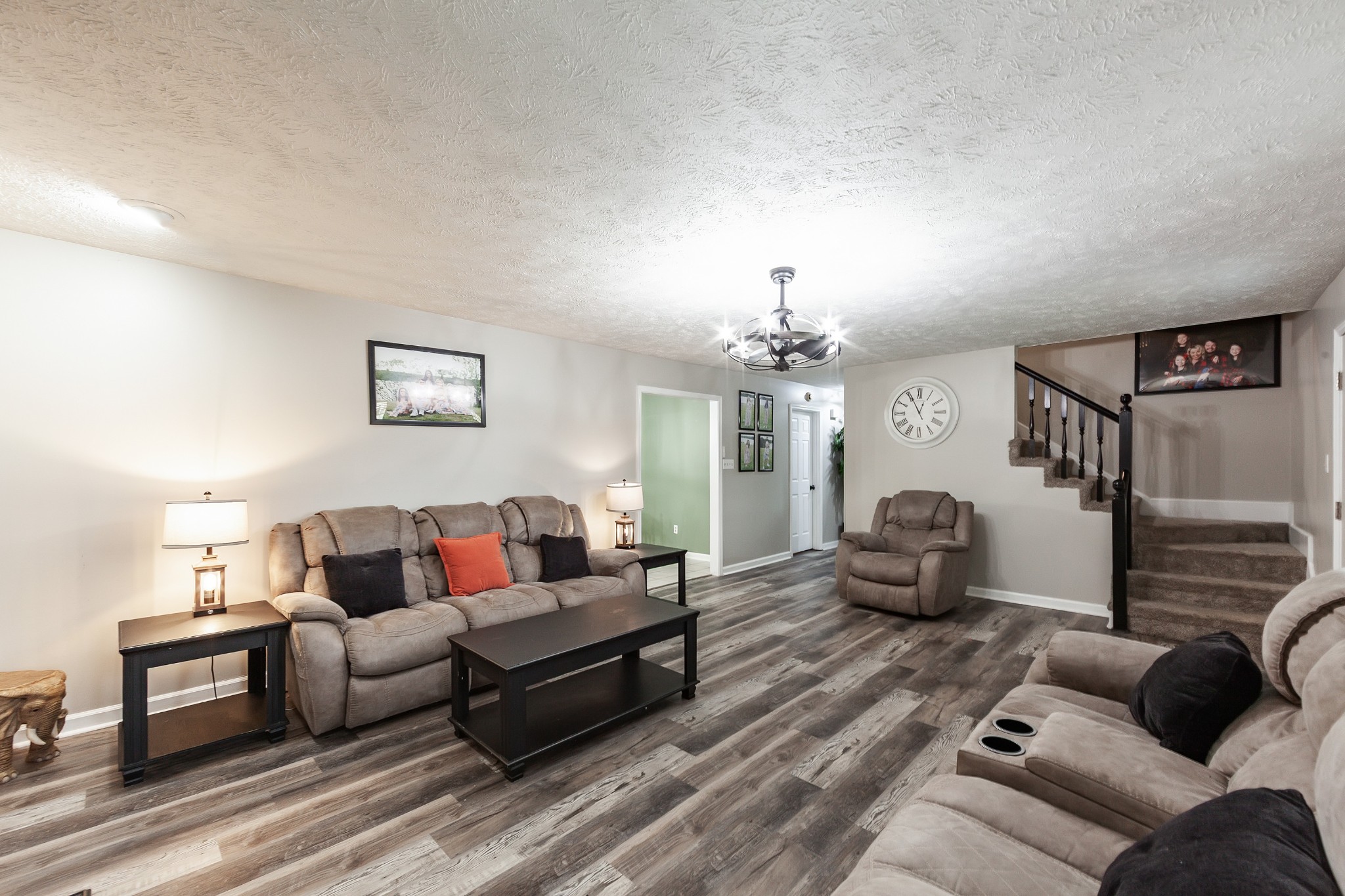 225 Meadowbrook Cir Property Photo 8
