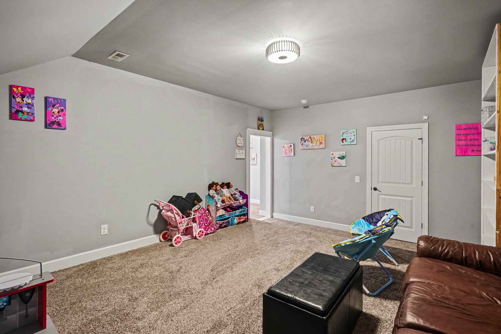 168 Camaro Dr Property Photo 32