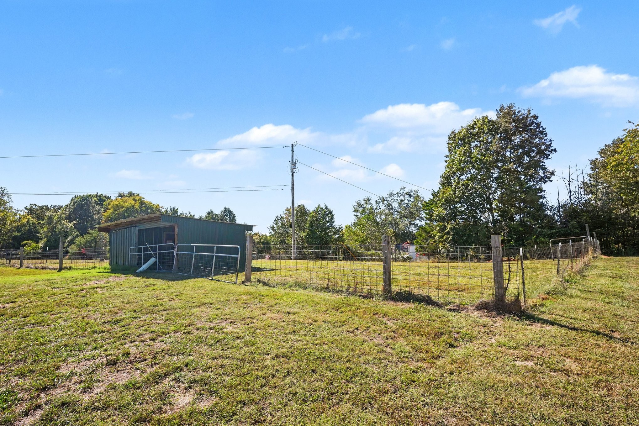 168 Camaro Dr Property Photo 51