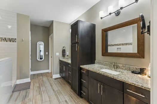 1100 Port William Ct Property Photo 43