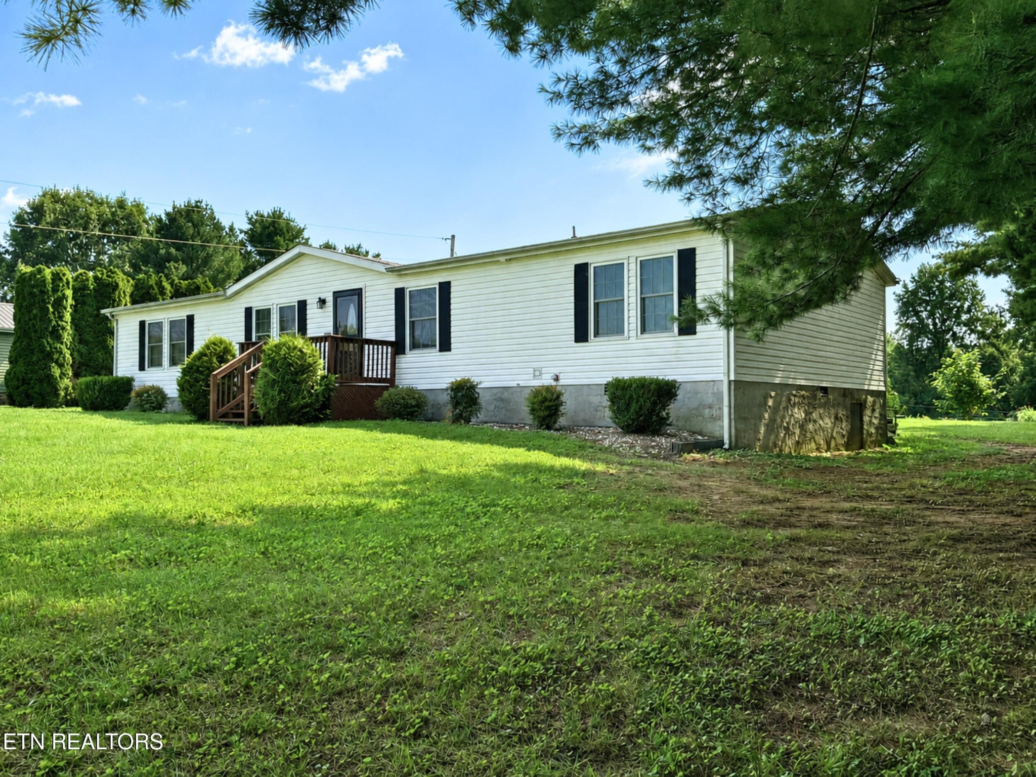 10106 Spring Creek Rd Property Photo 1