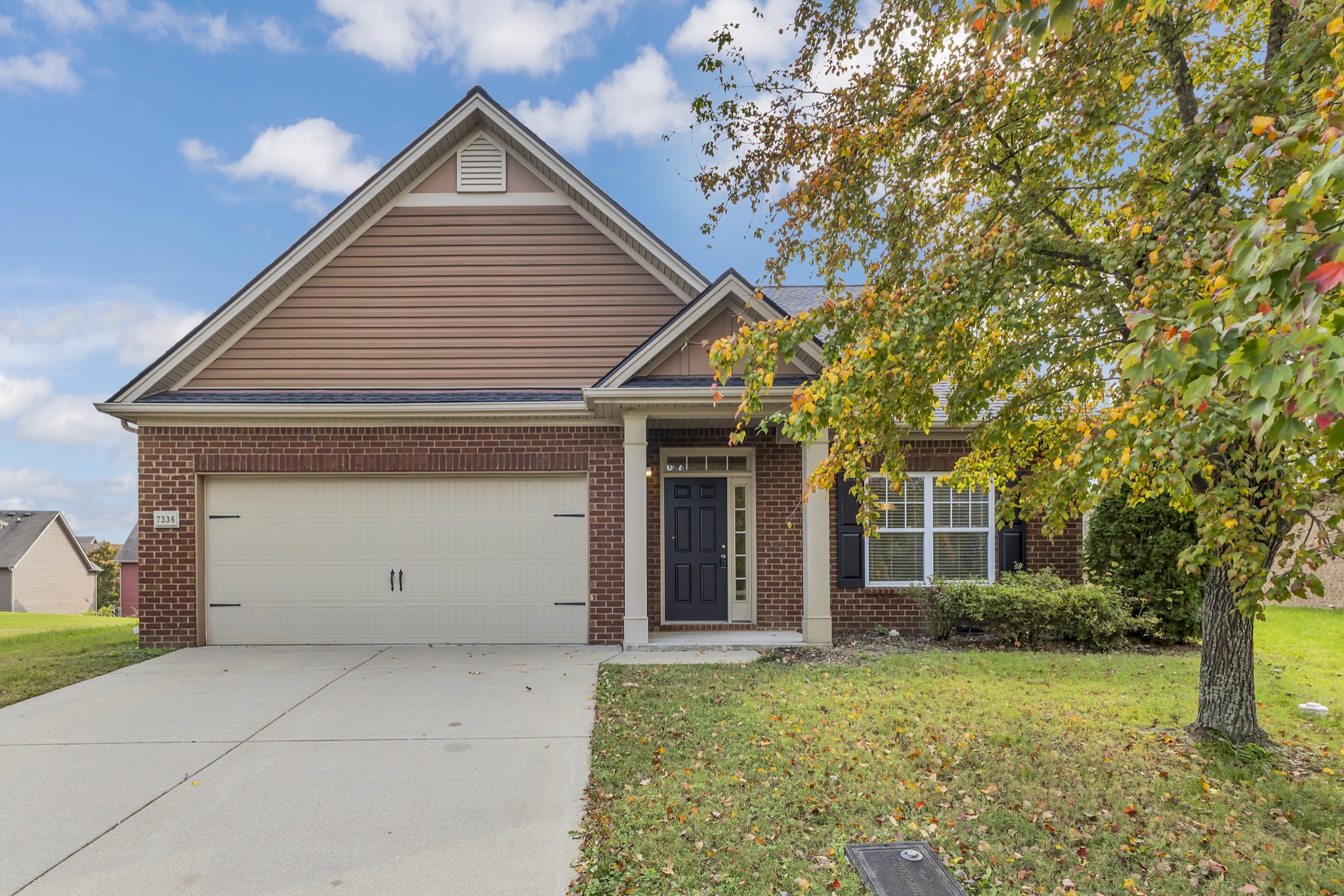 7336 Autumn Crossing Way Property Photo 1