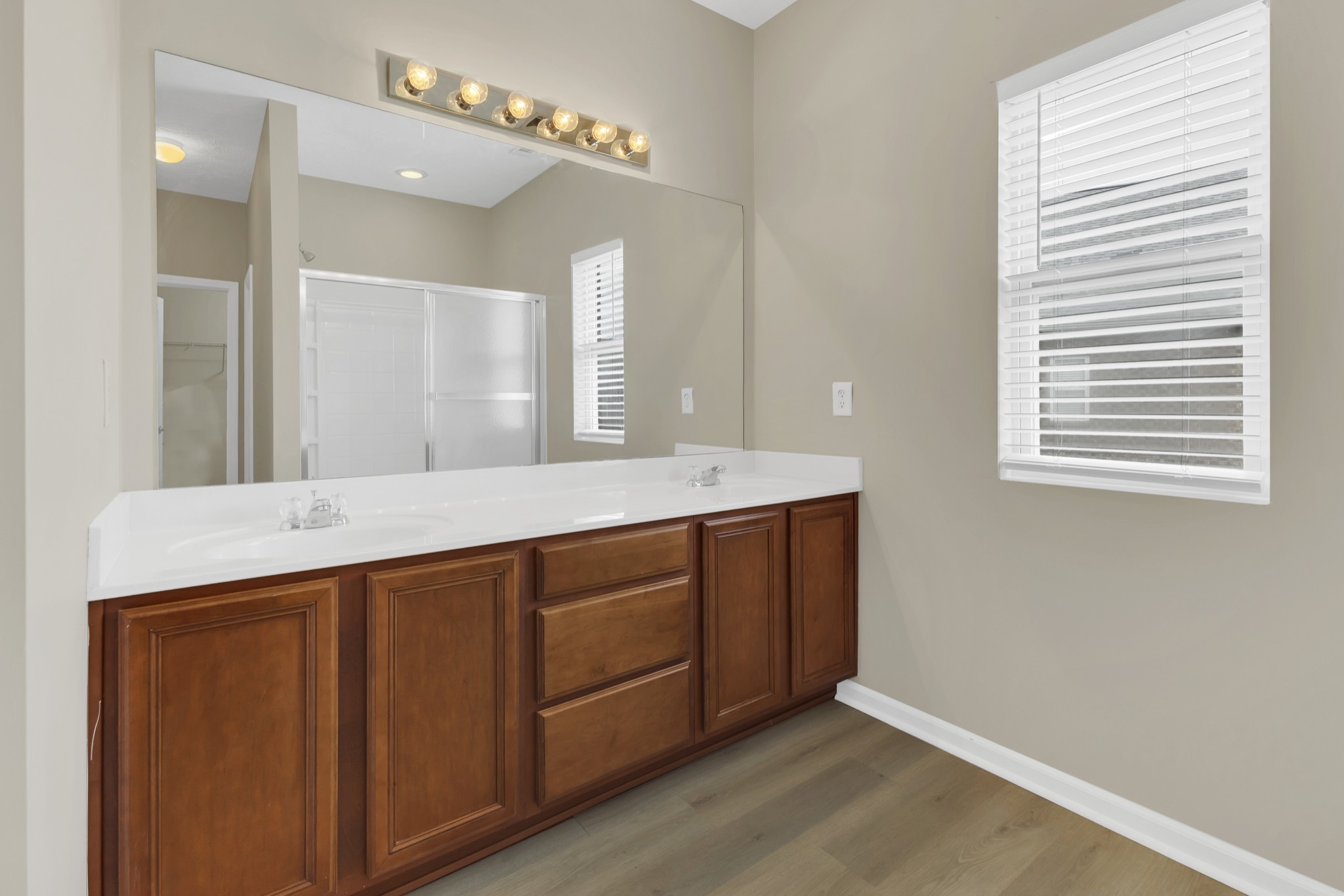 7336 Autumn Crossing Way Property Photo 21