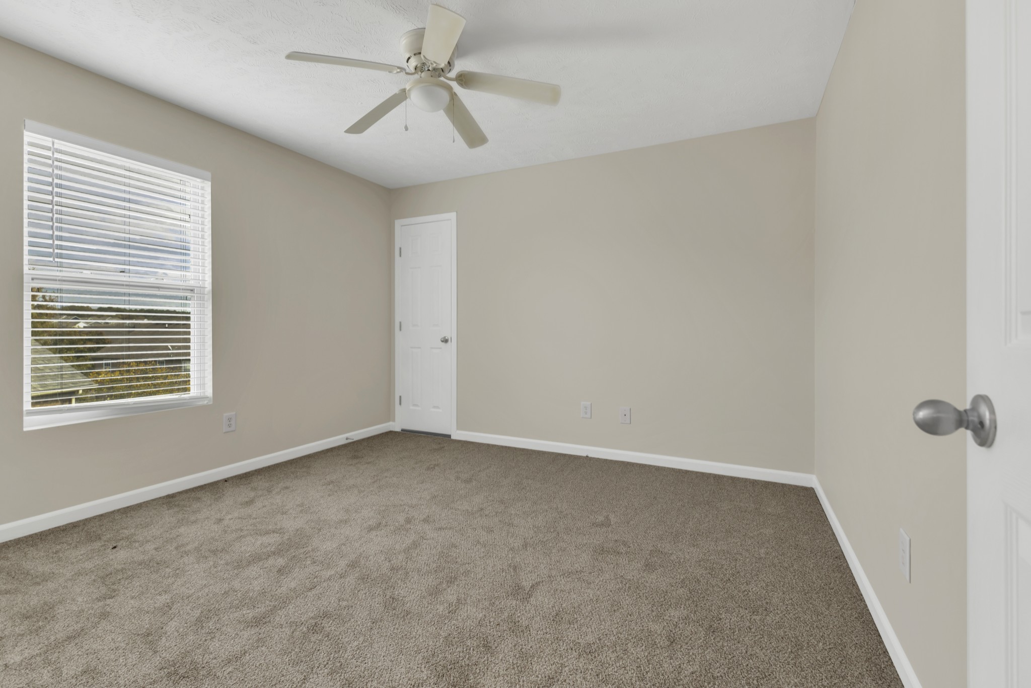 7336 Autumn Crossing Way Property Photo 30