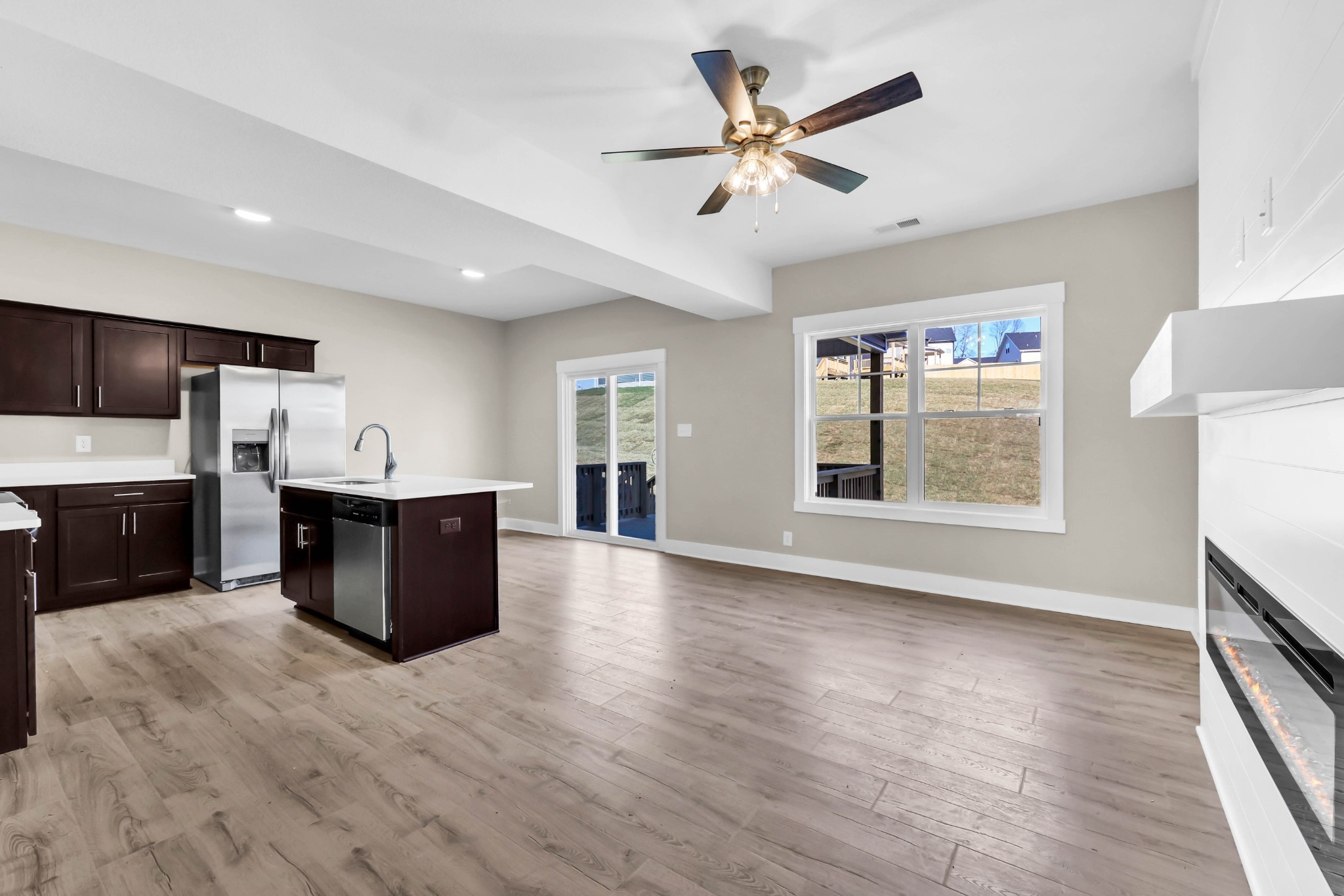 363 Hugh Hunter Property Photo 4