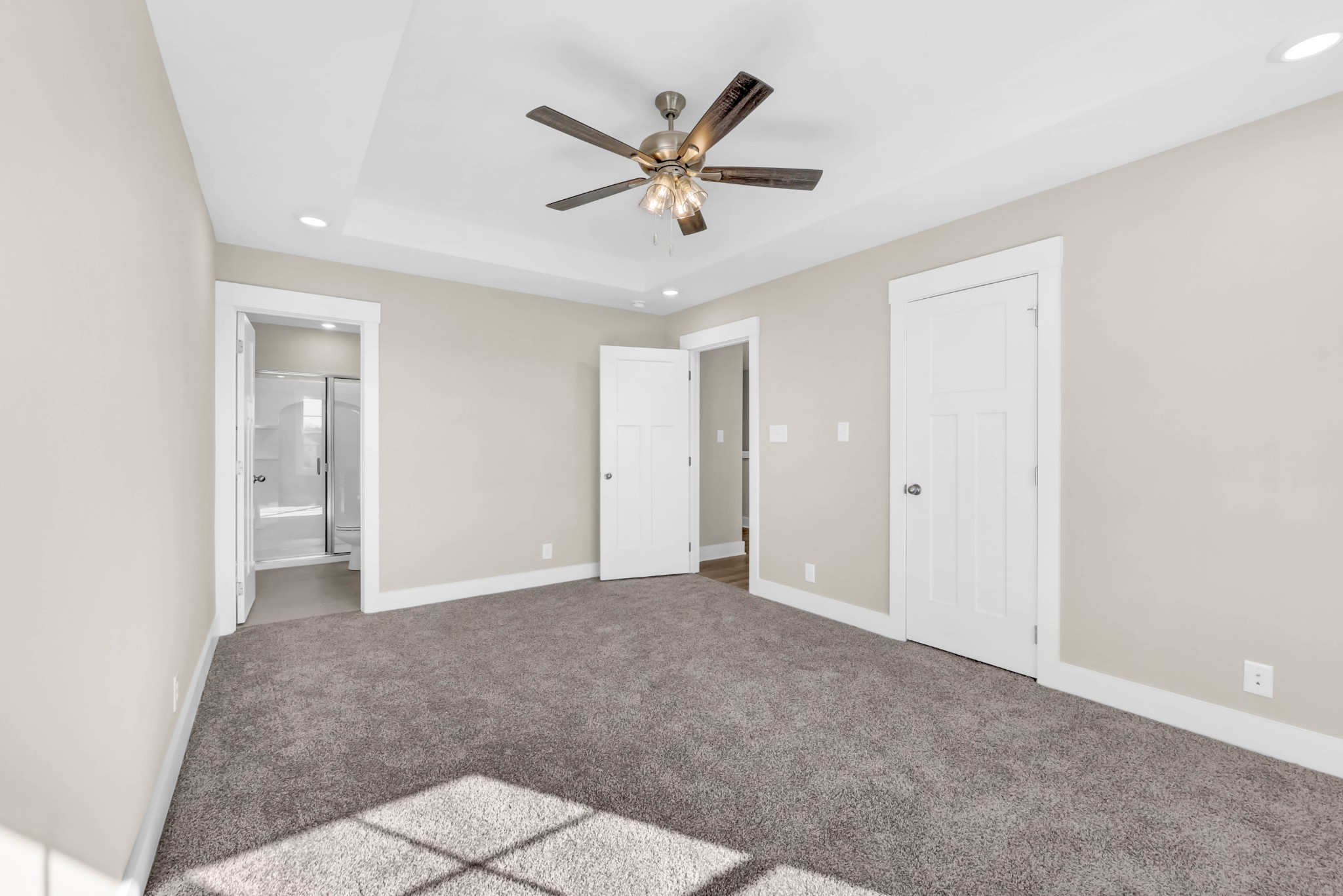 363 Hugh Hunter Property Photo 14