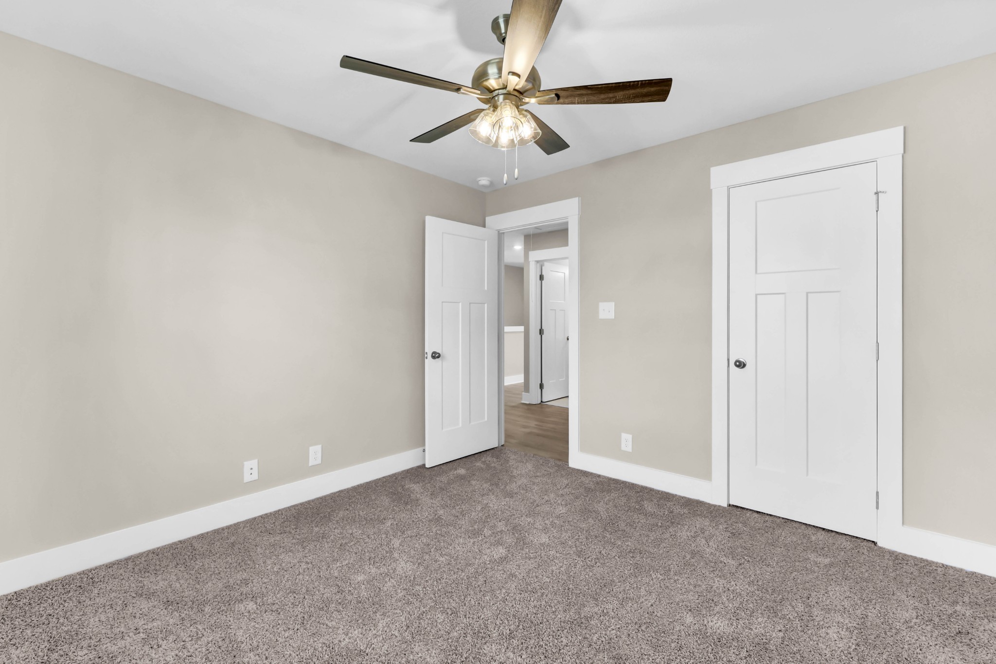 363 Hugh Hunter Property Photo 20