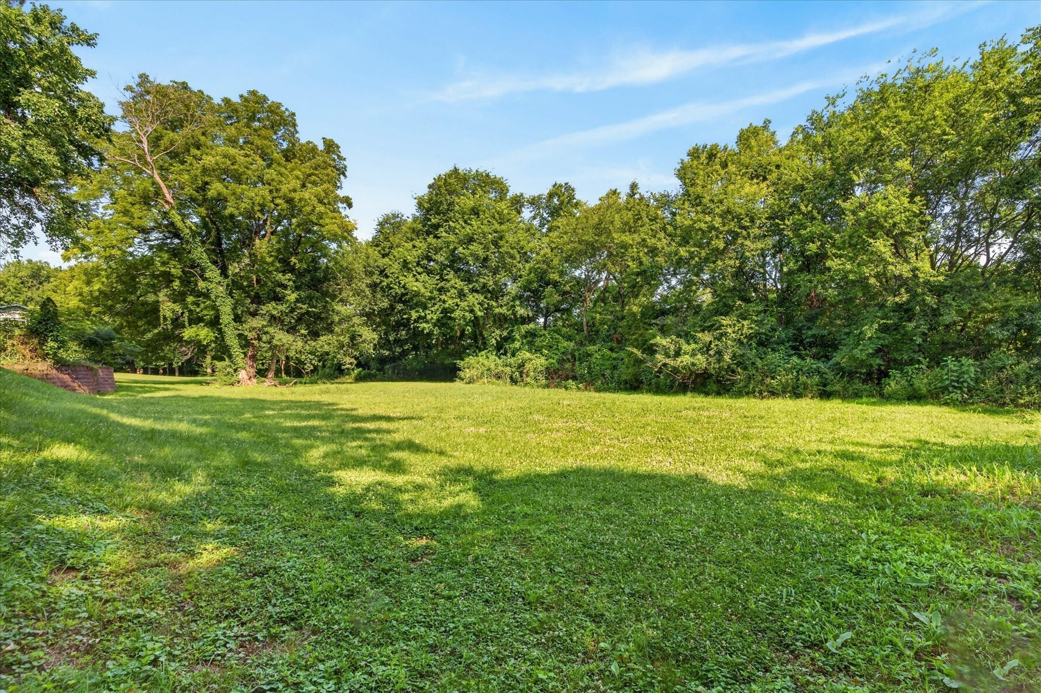 402 Pointe Clear Dr Property Photo 15