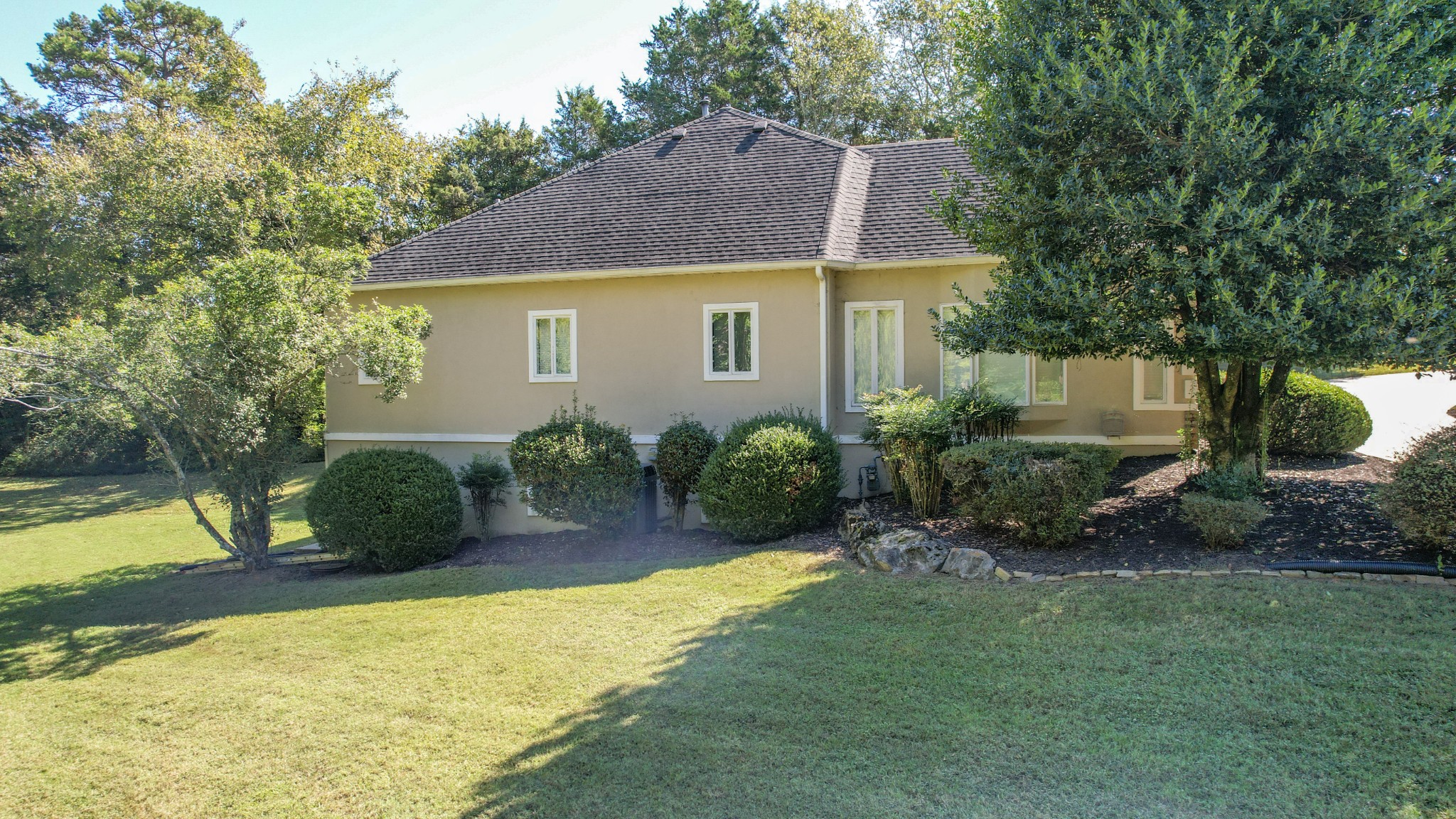 210 Anatole Ln, Nw Property Photo 4