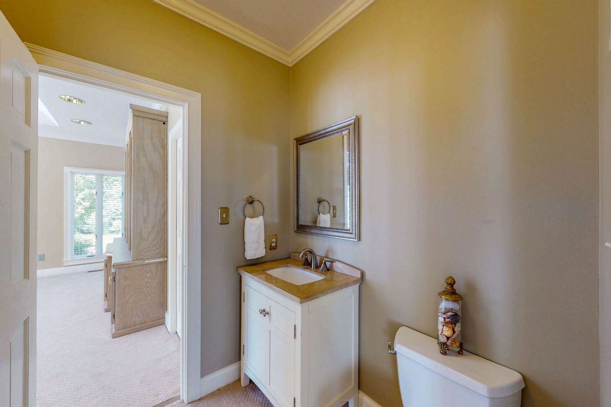 210 Anatole Ln, Nw Property Photo 16