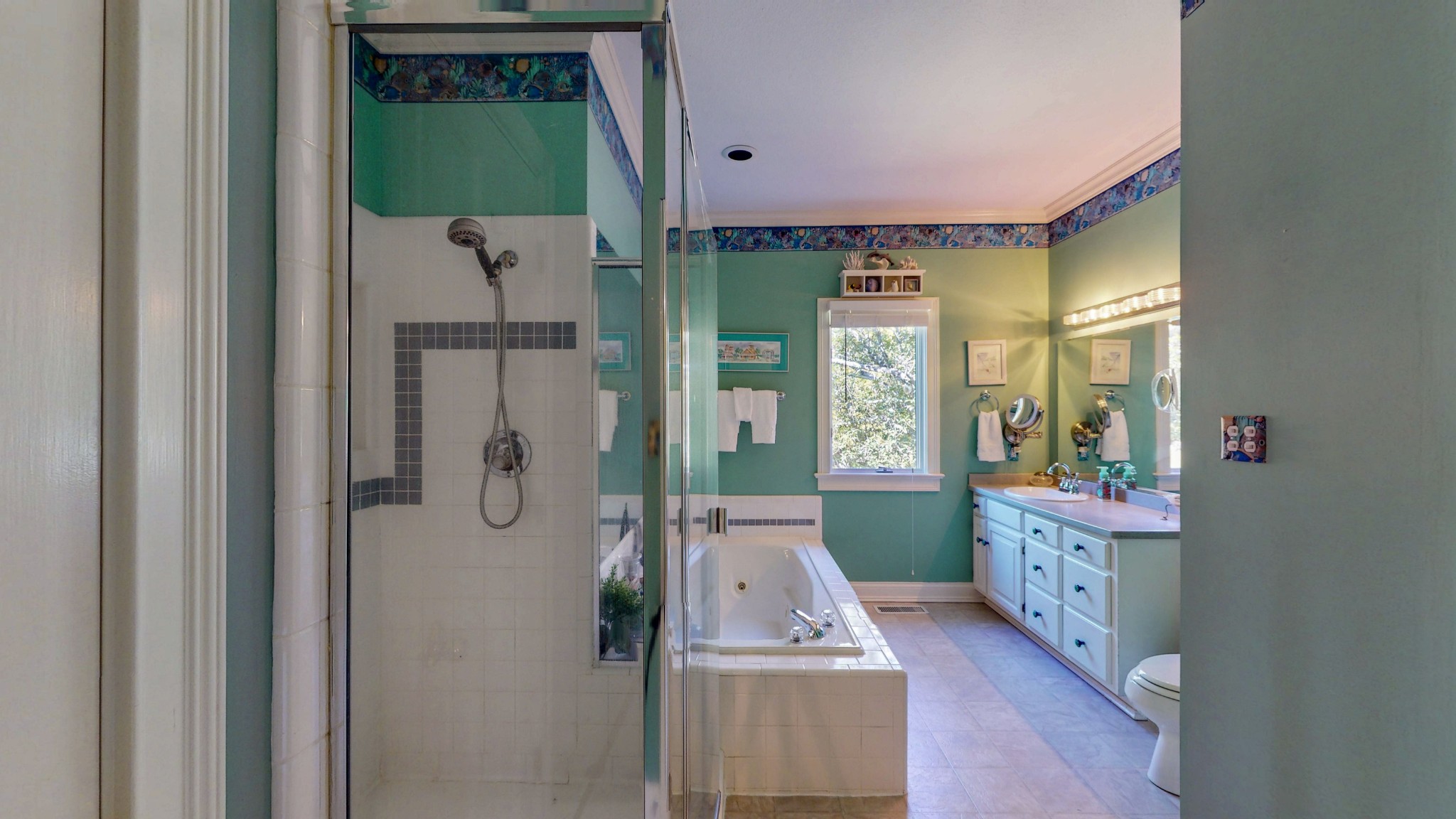 210 Anatole Ln, Nw Property Photo 33