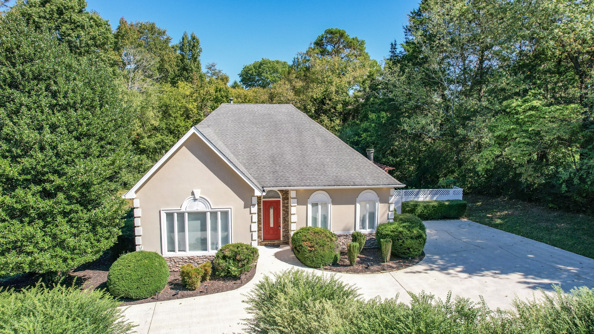 210 Anatole Ln, Nw Property Photo 62