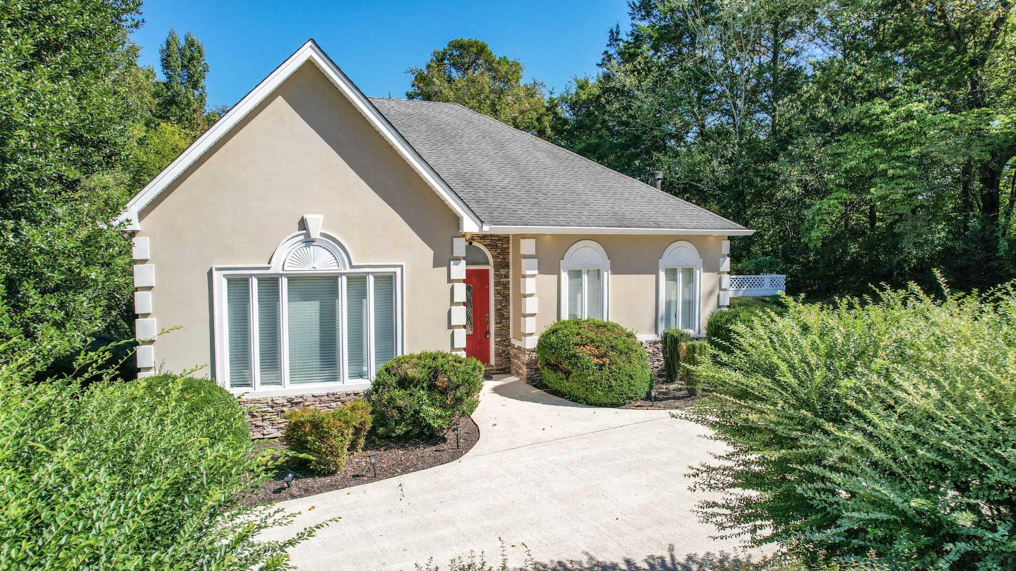 210 Anatole Ln, Nw Property Photo 63