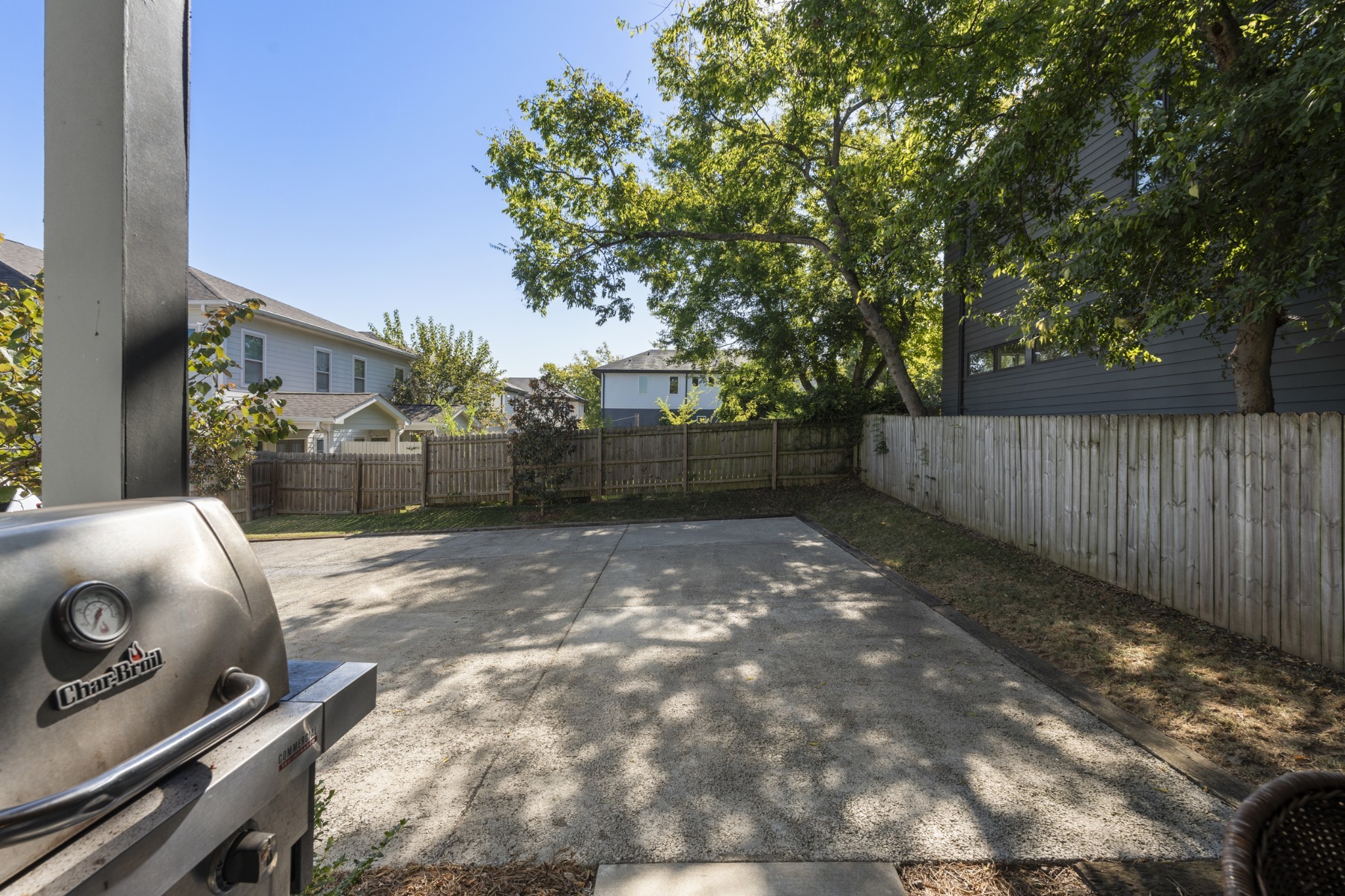 572 Stevenson St Property Photo 27