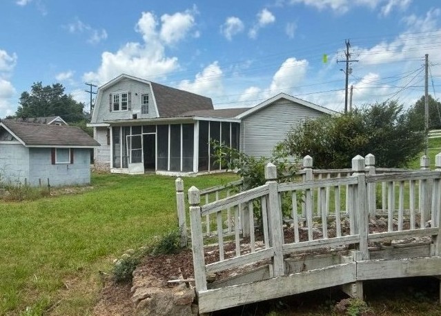 565 Brattontown Cir Property Photo 6