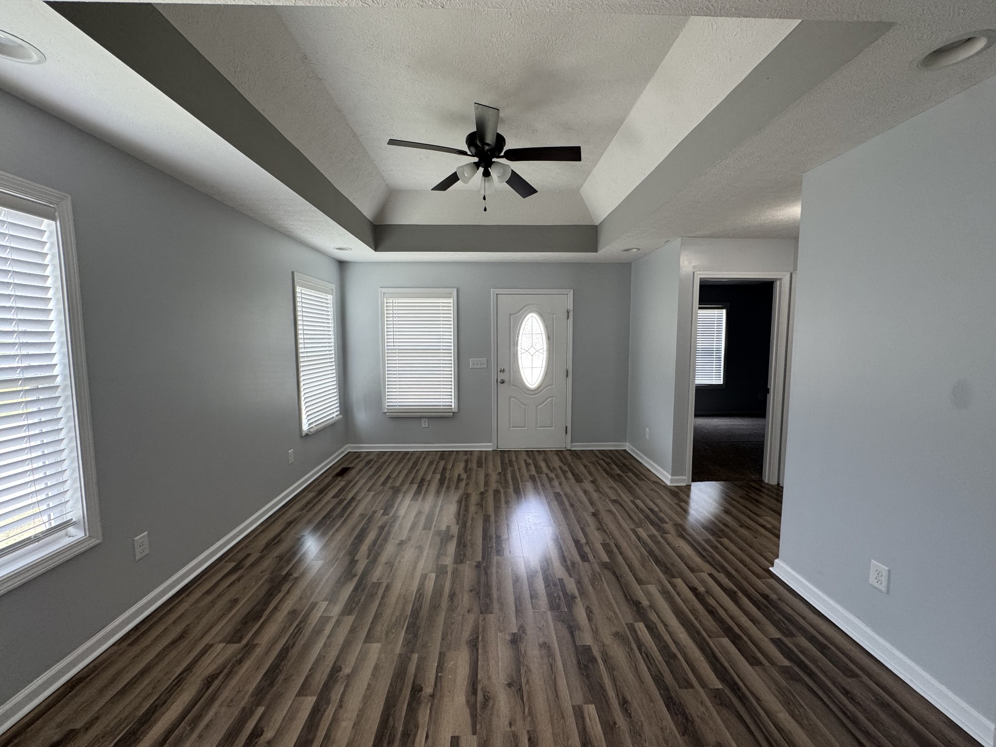 302 College St Property Photo 2