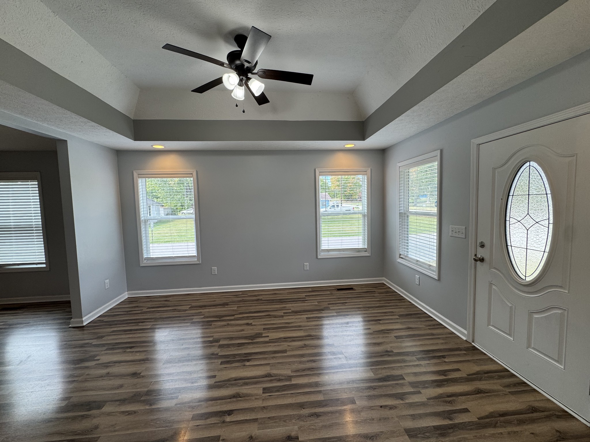 302 College St Property Photo 3
