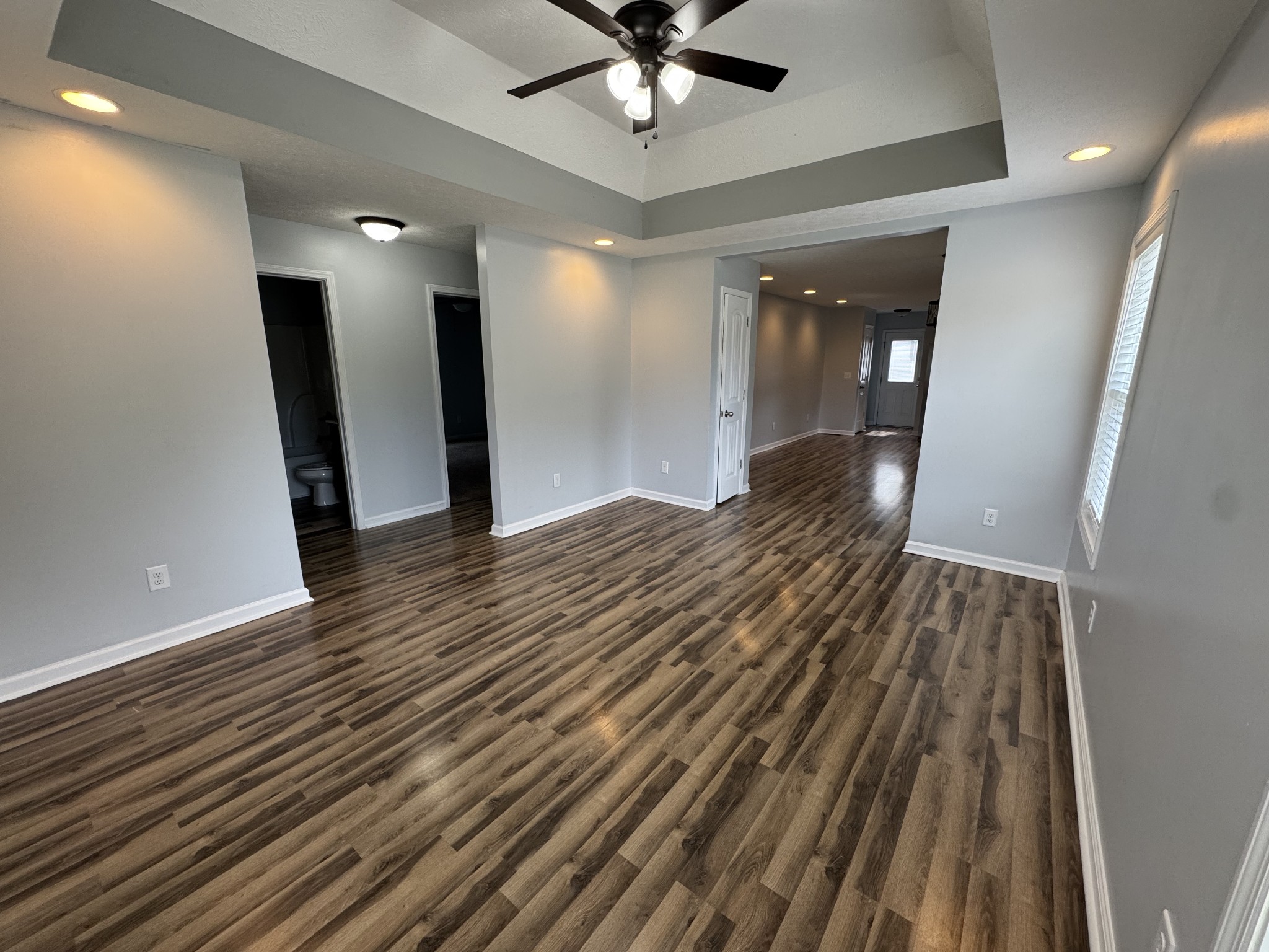302 College St Property Photo 4