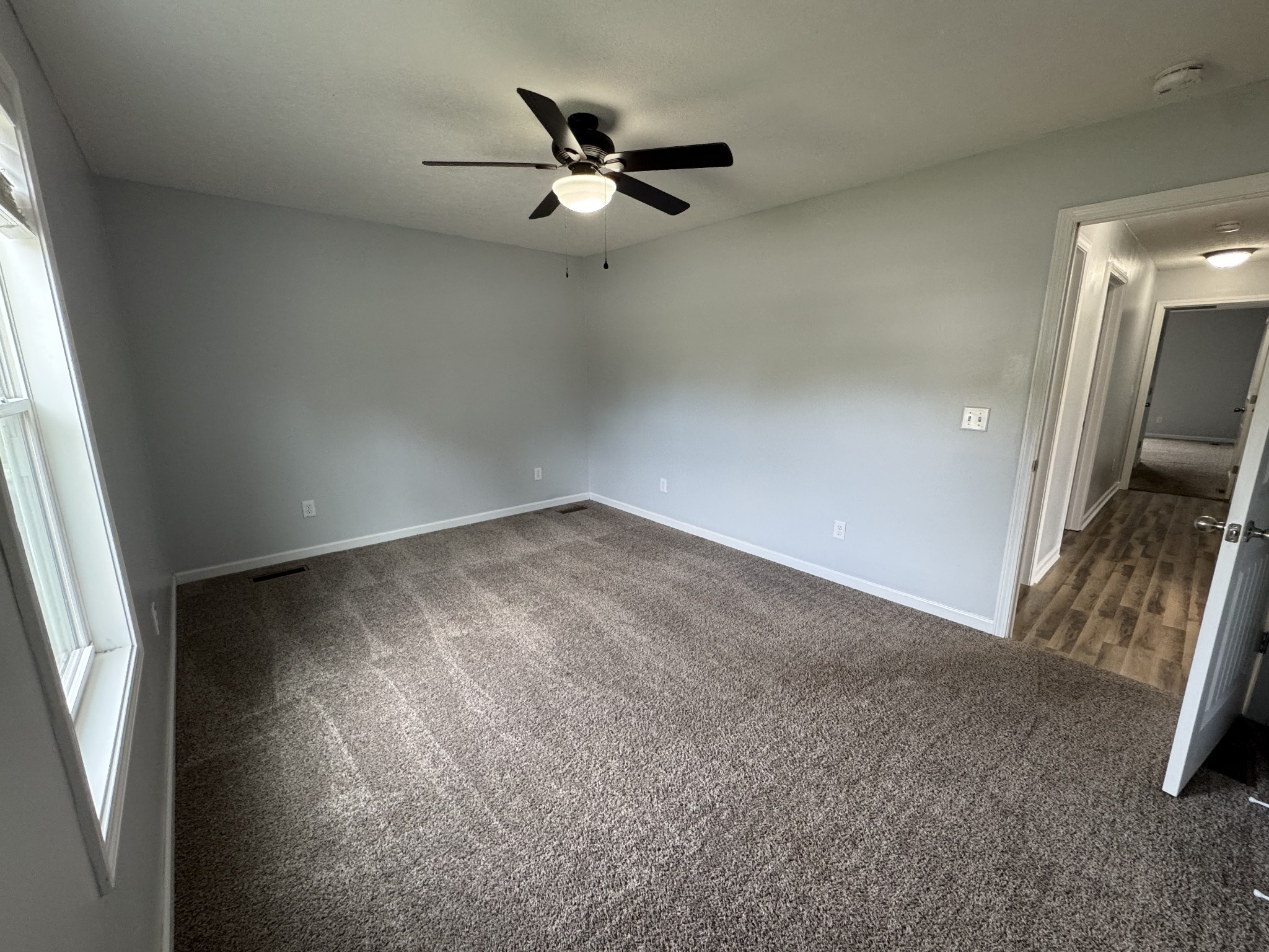 302 College St Property Photo 9