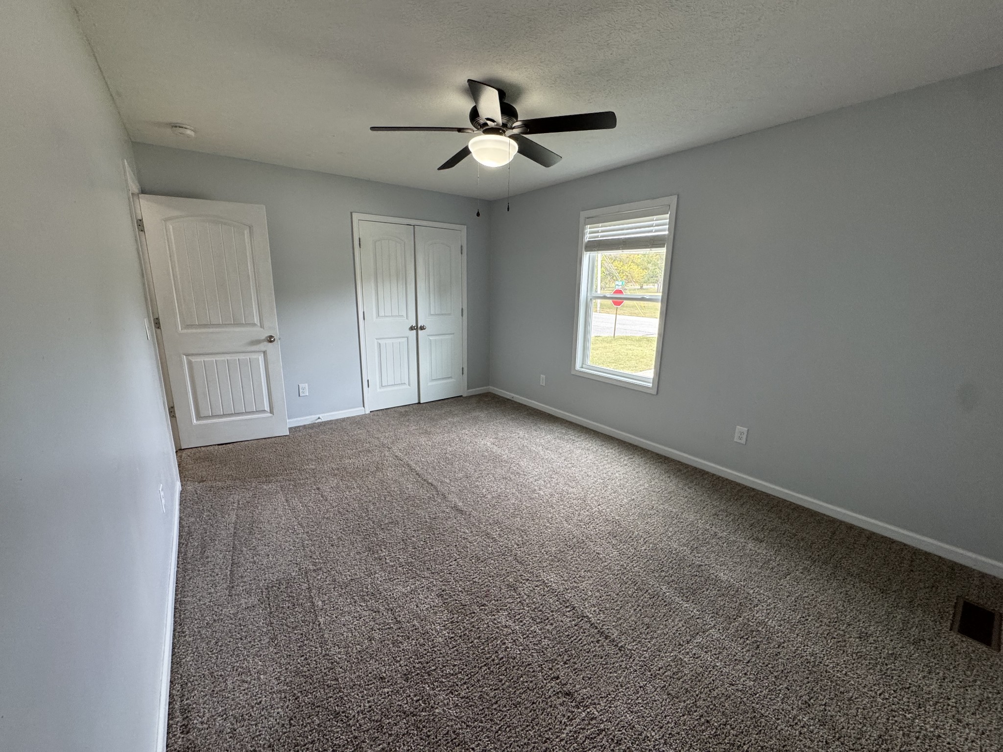 302 College St Property Photo 10