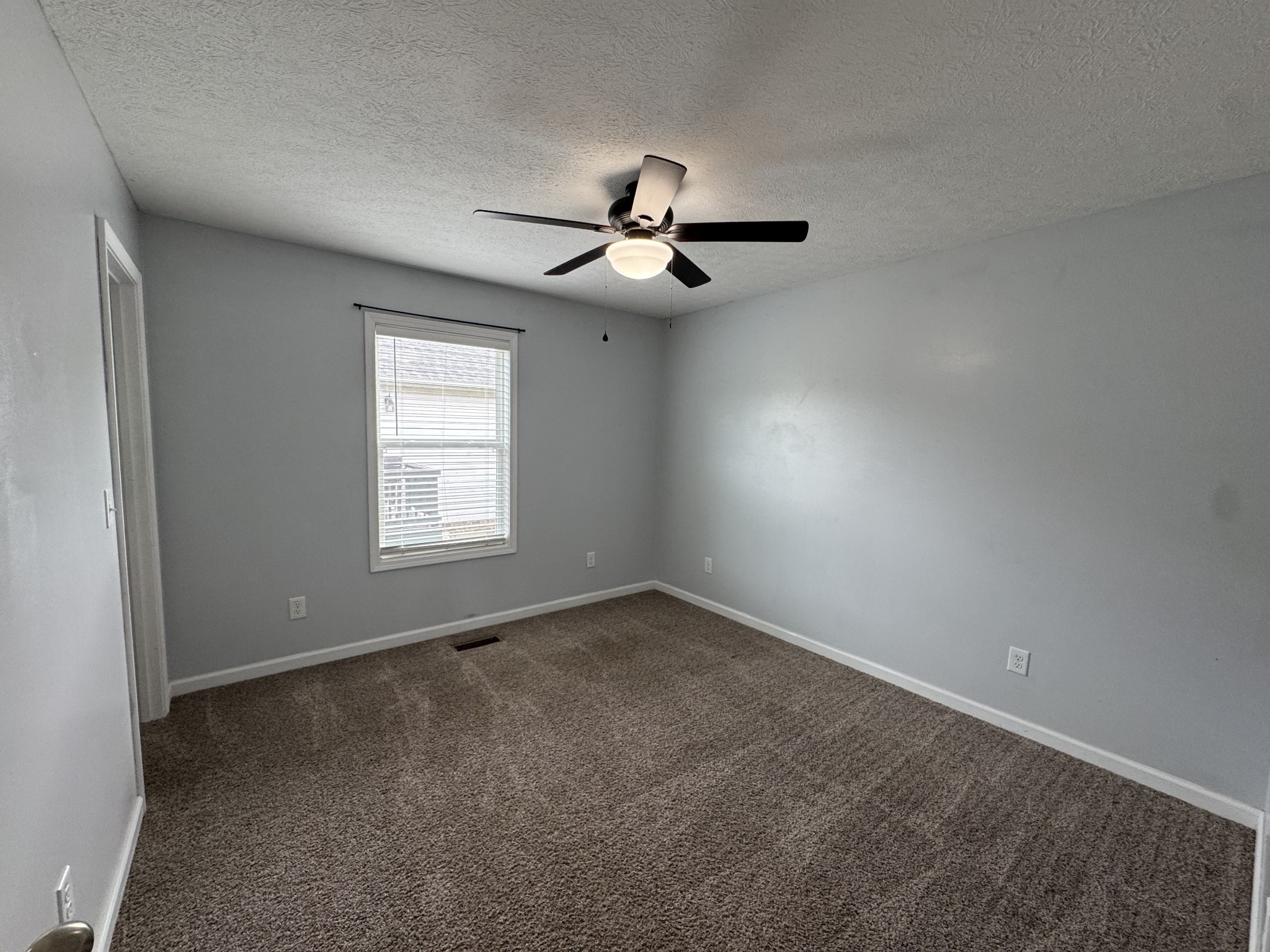 302 College St Property Photo 12