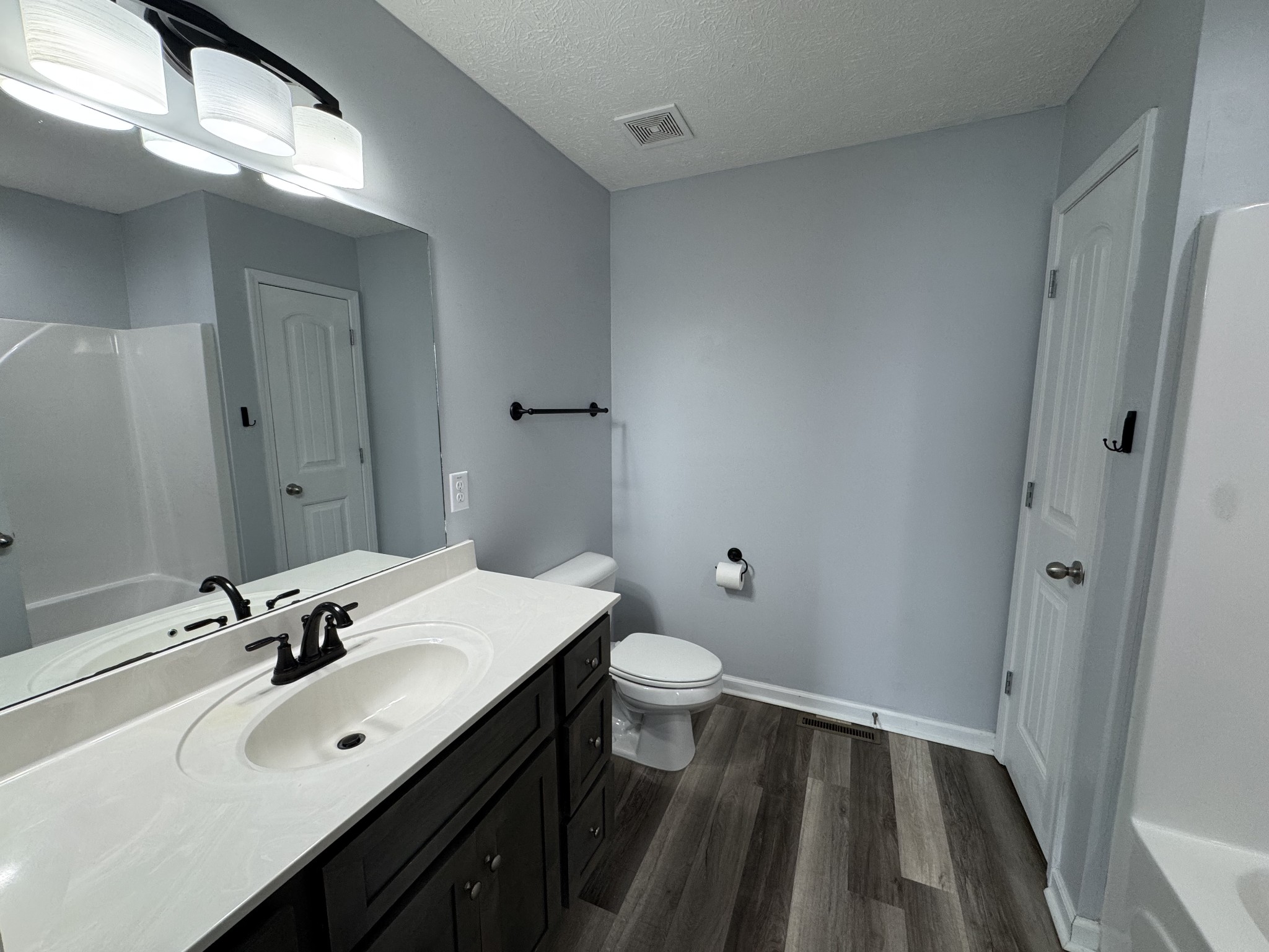 302 College St Property Photo 18
