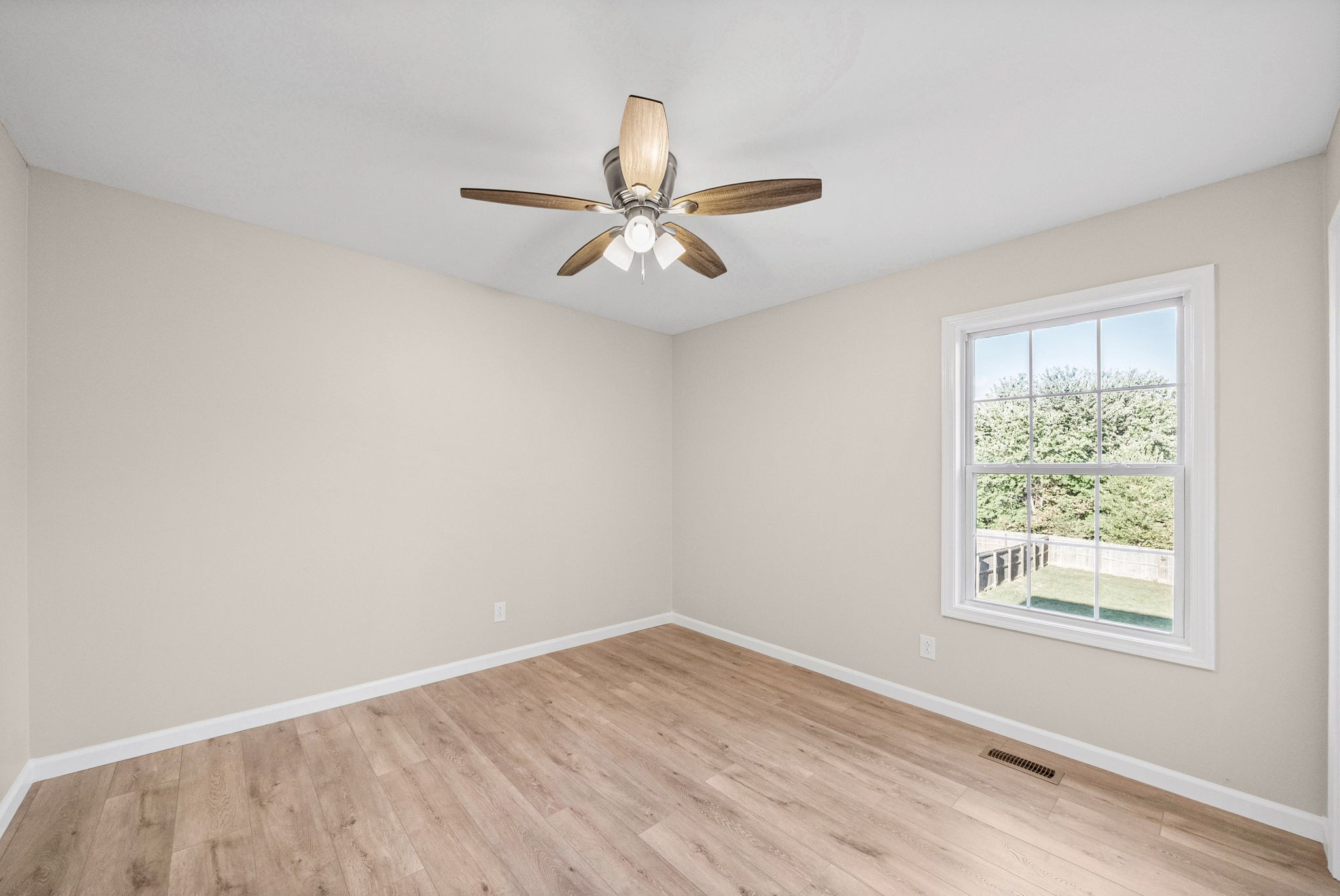 1823 Needmore Road Property Photo 21