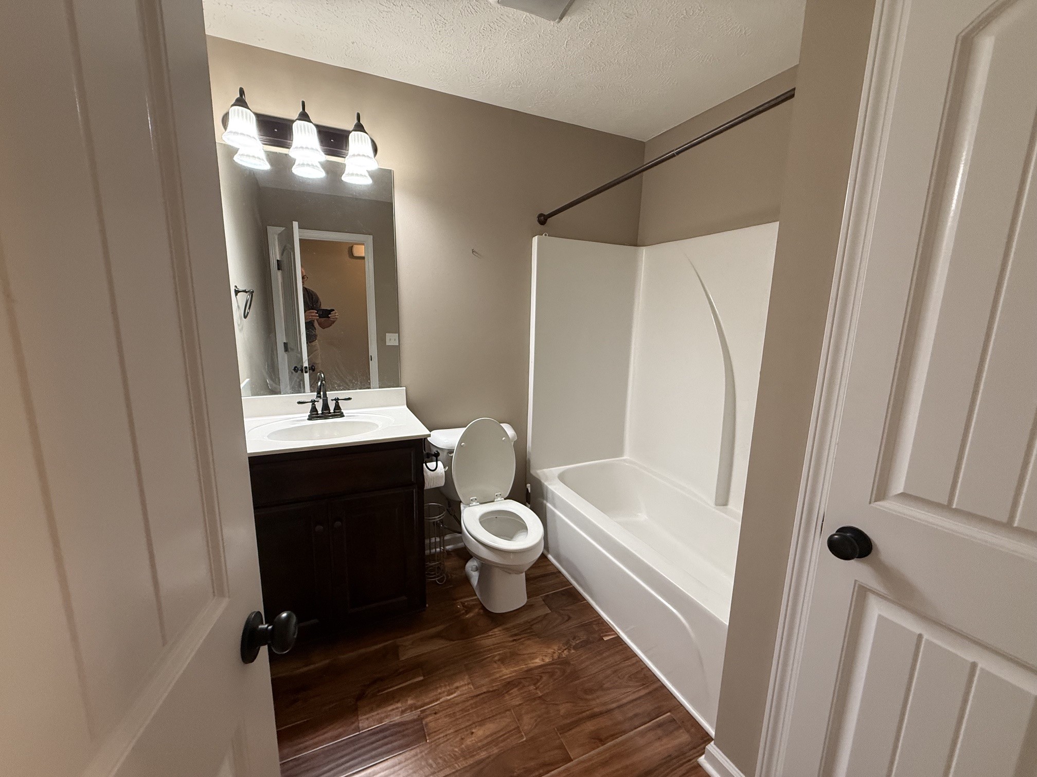 5863 Villa Way Property Photo 10