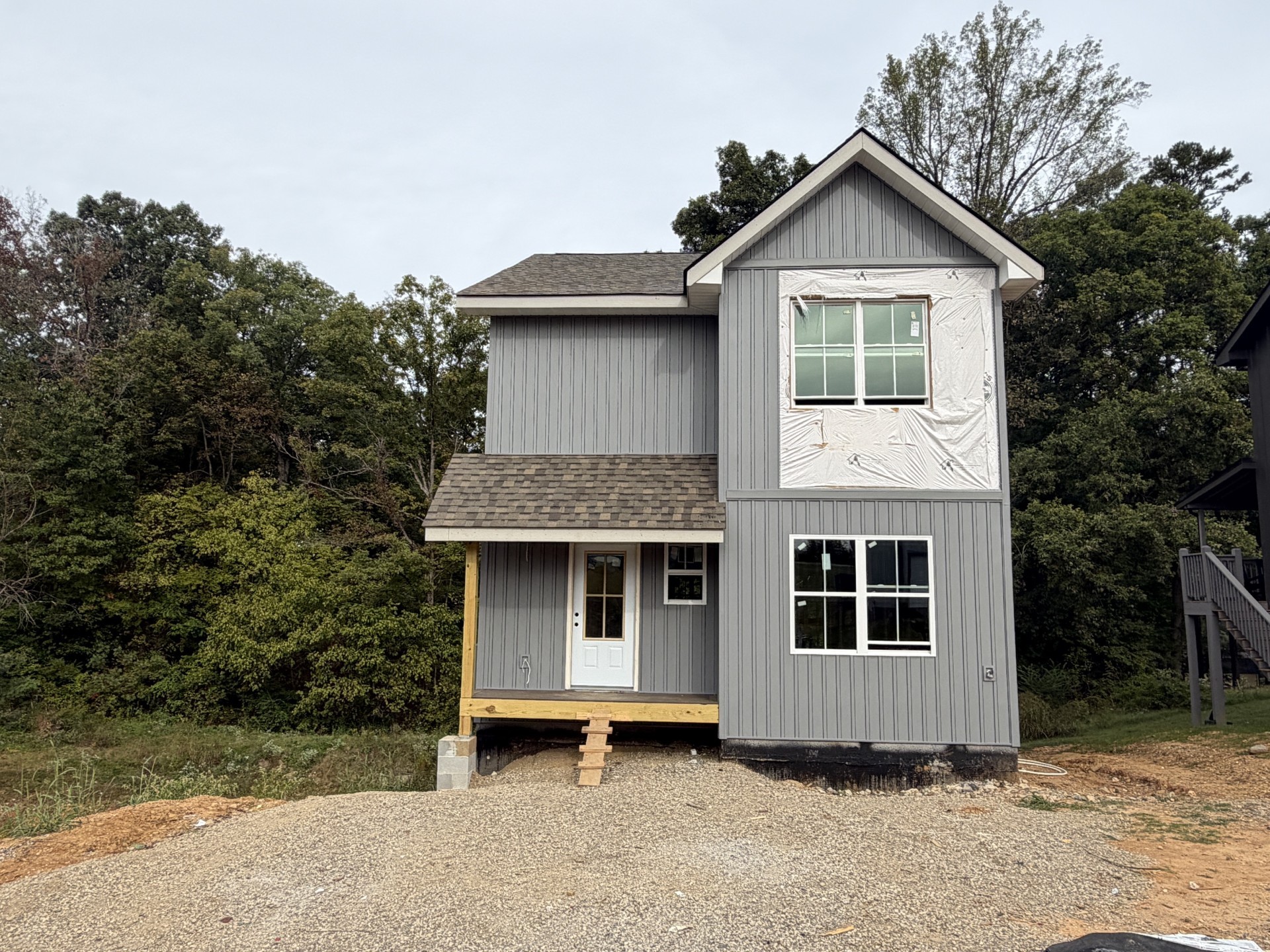 905 Lacy Ct