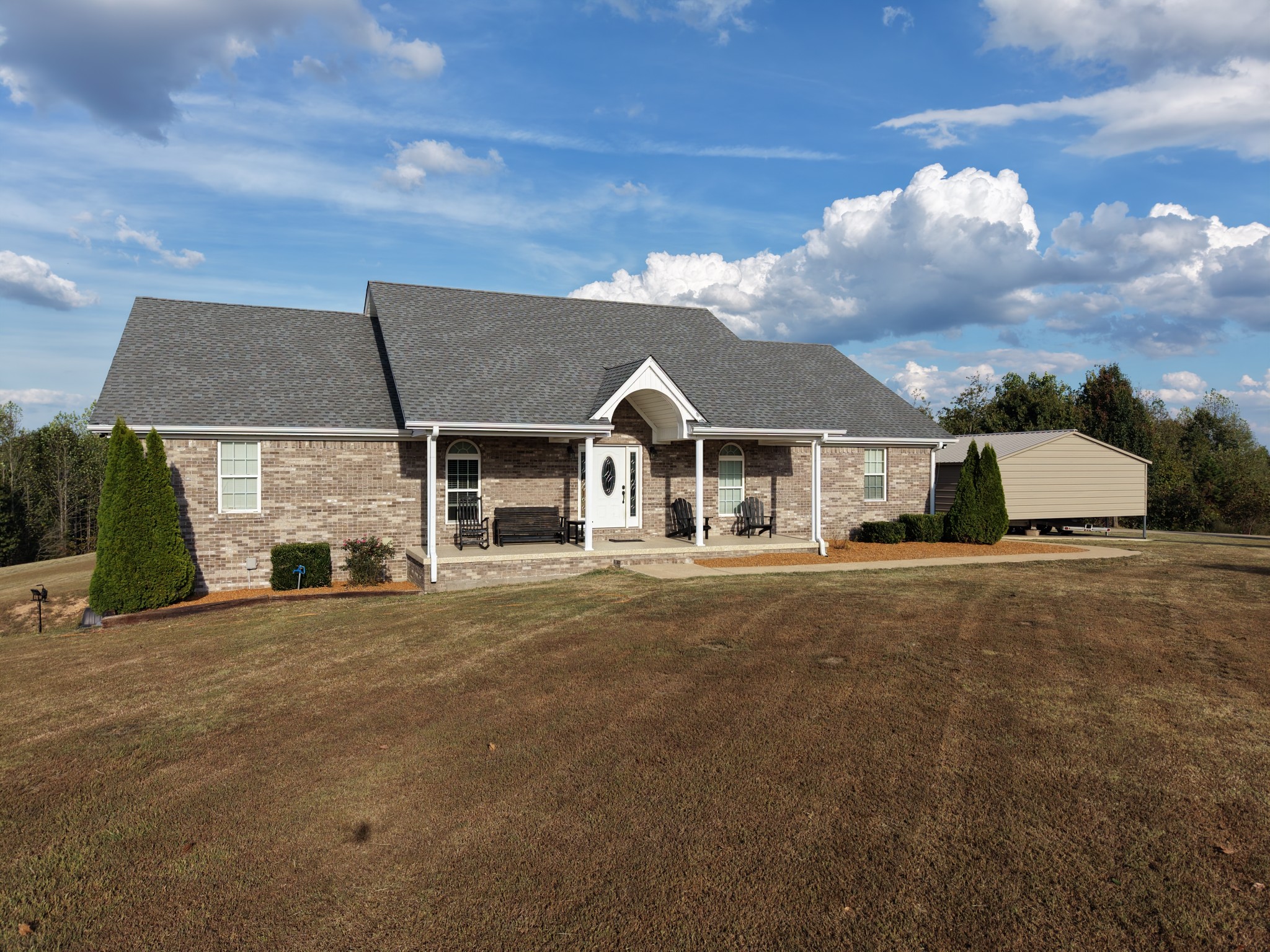 147 Edgehill Ln Property Photo 9