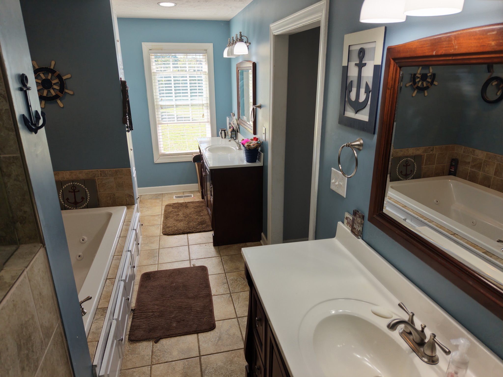 147 Edgehill Ln Property Photo 34