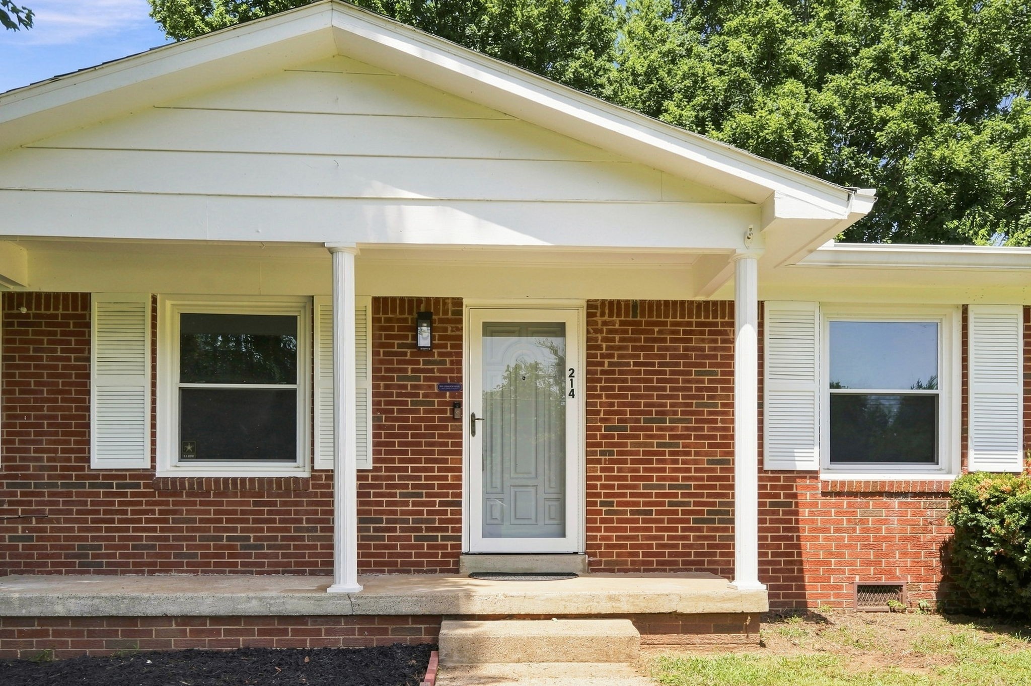 214 Stonewall Rd Property Photo 4