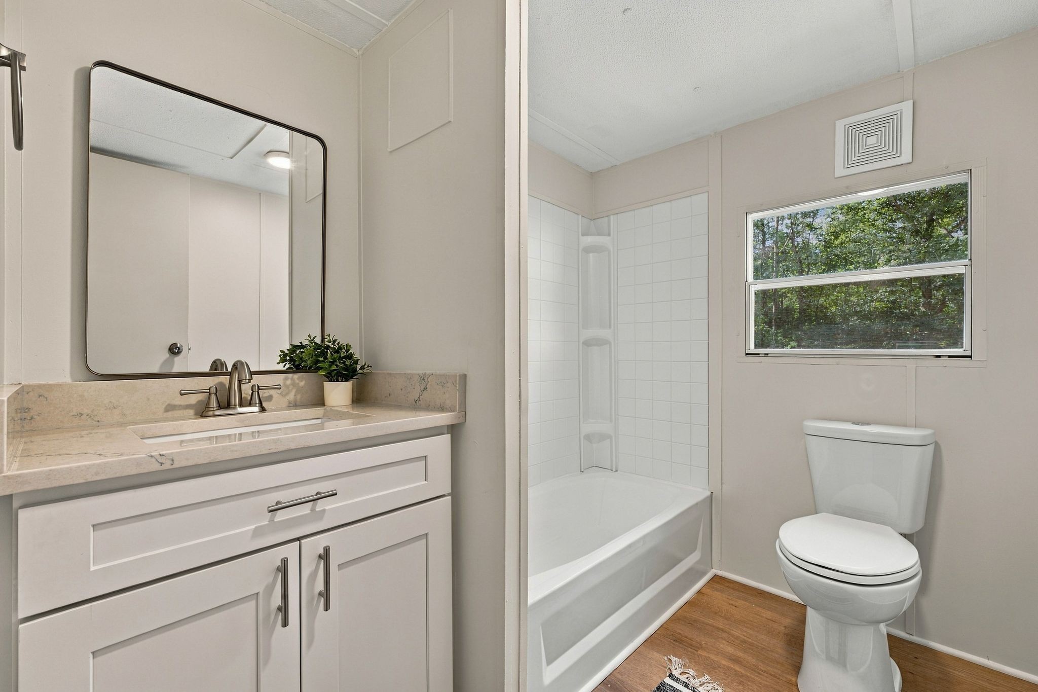 1005 Briarwood Dr Property Photo 23