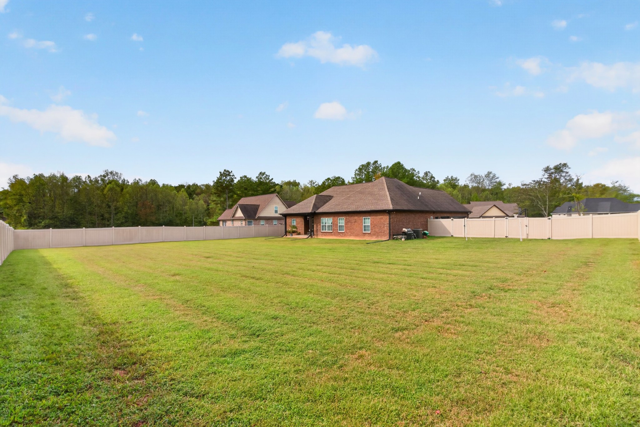 104 Creekstone Dr Property Photo 39