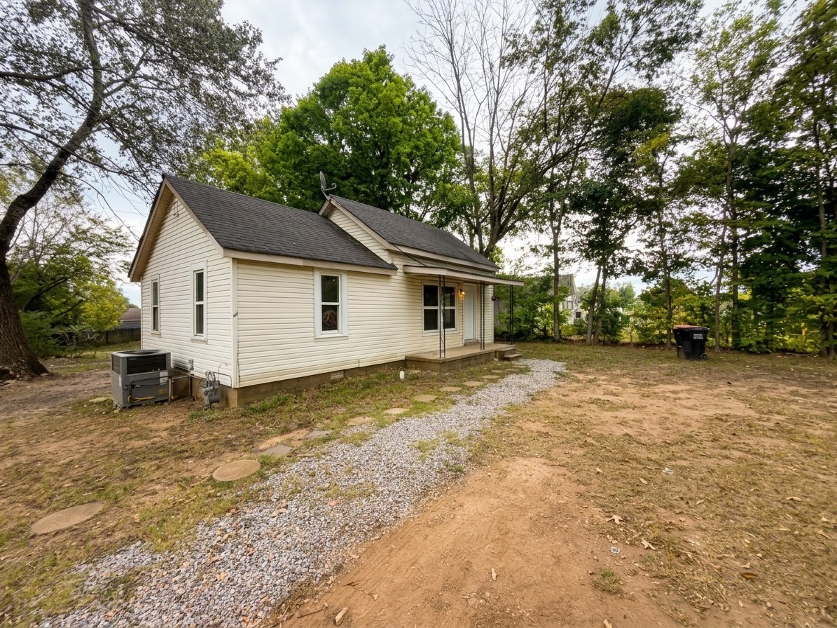 4491 Church St Property Photo 2