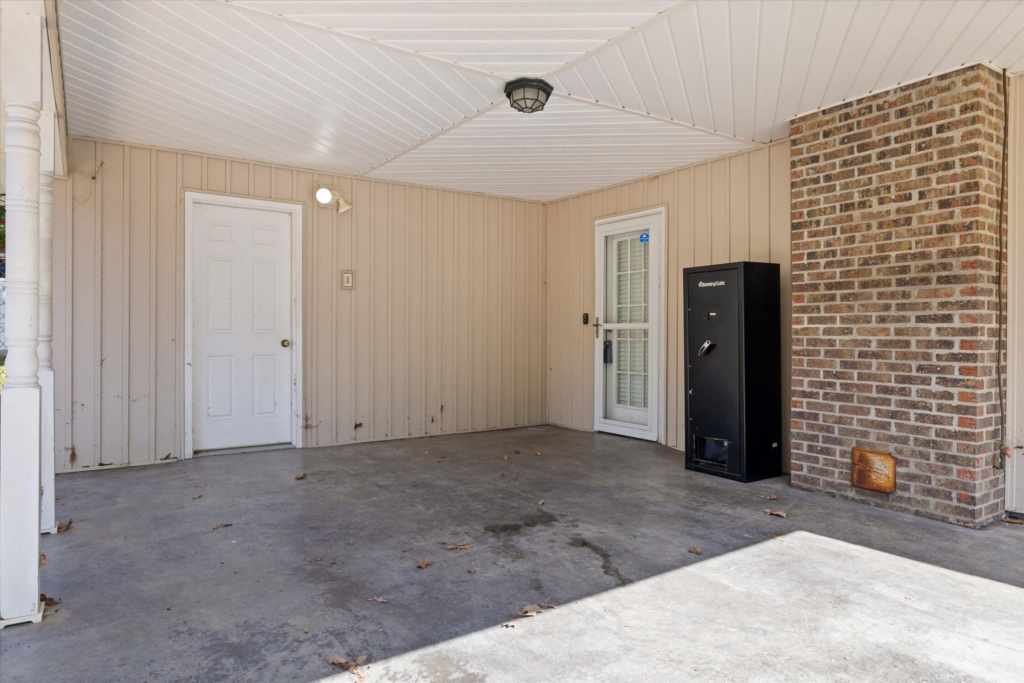 336 Isbill Road Property Photo 2