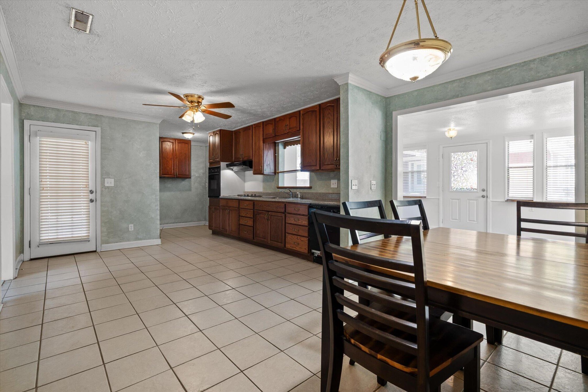 336 Isbill Road Property Photo 10