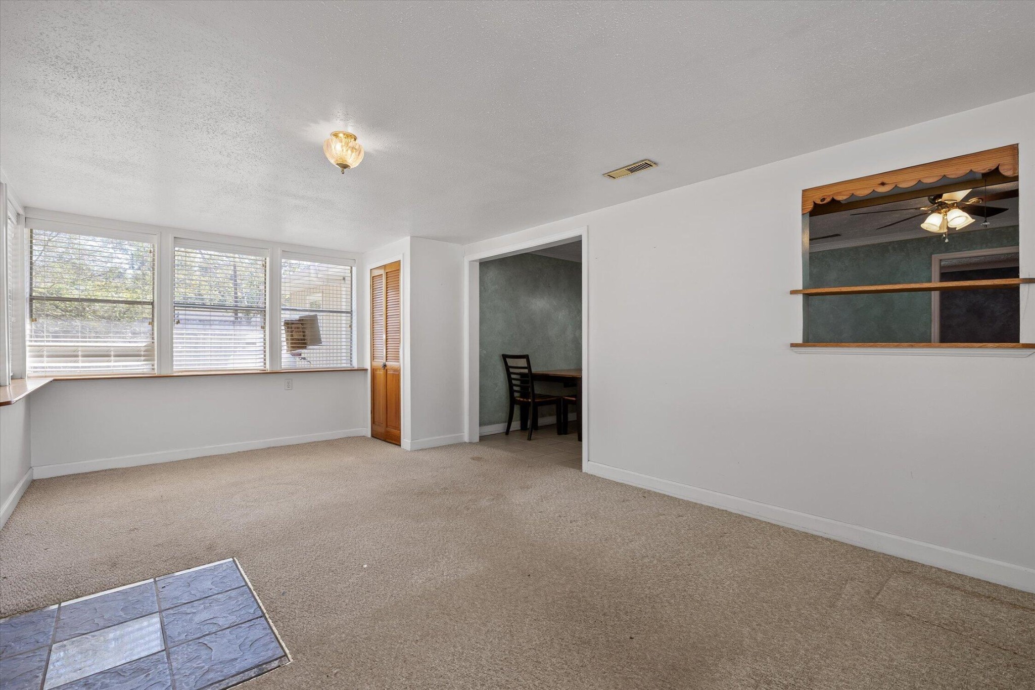 336 Isbill Road Property Photo 14