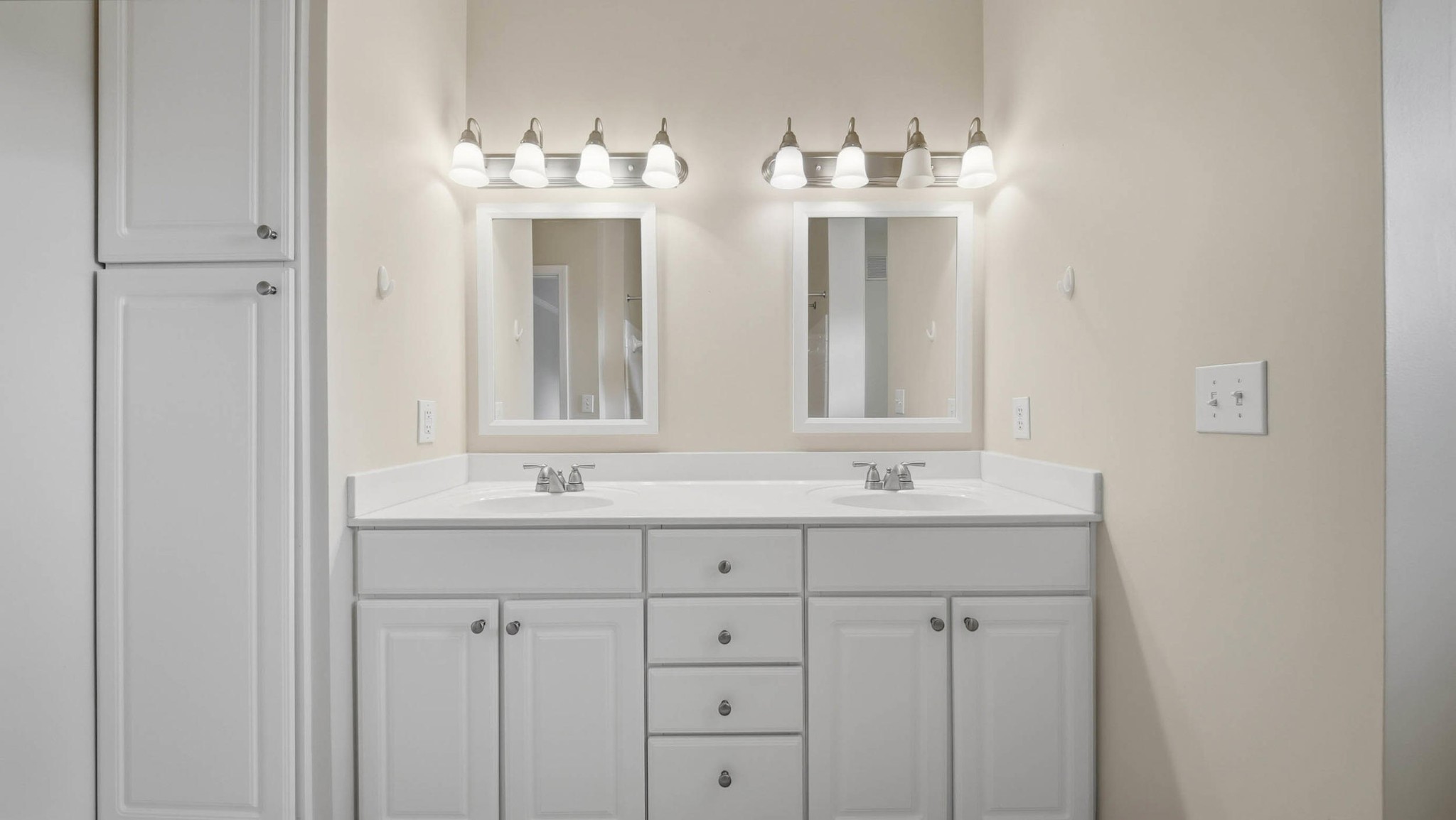 2203 Regency Court Property Photo 15