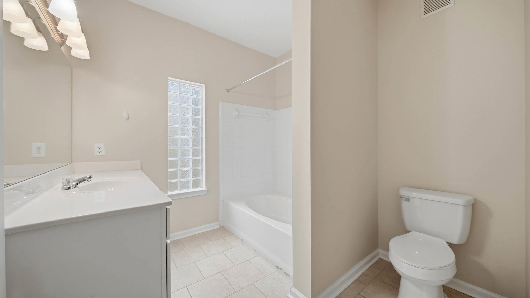 2203 Regency Court Property Photo 20