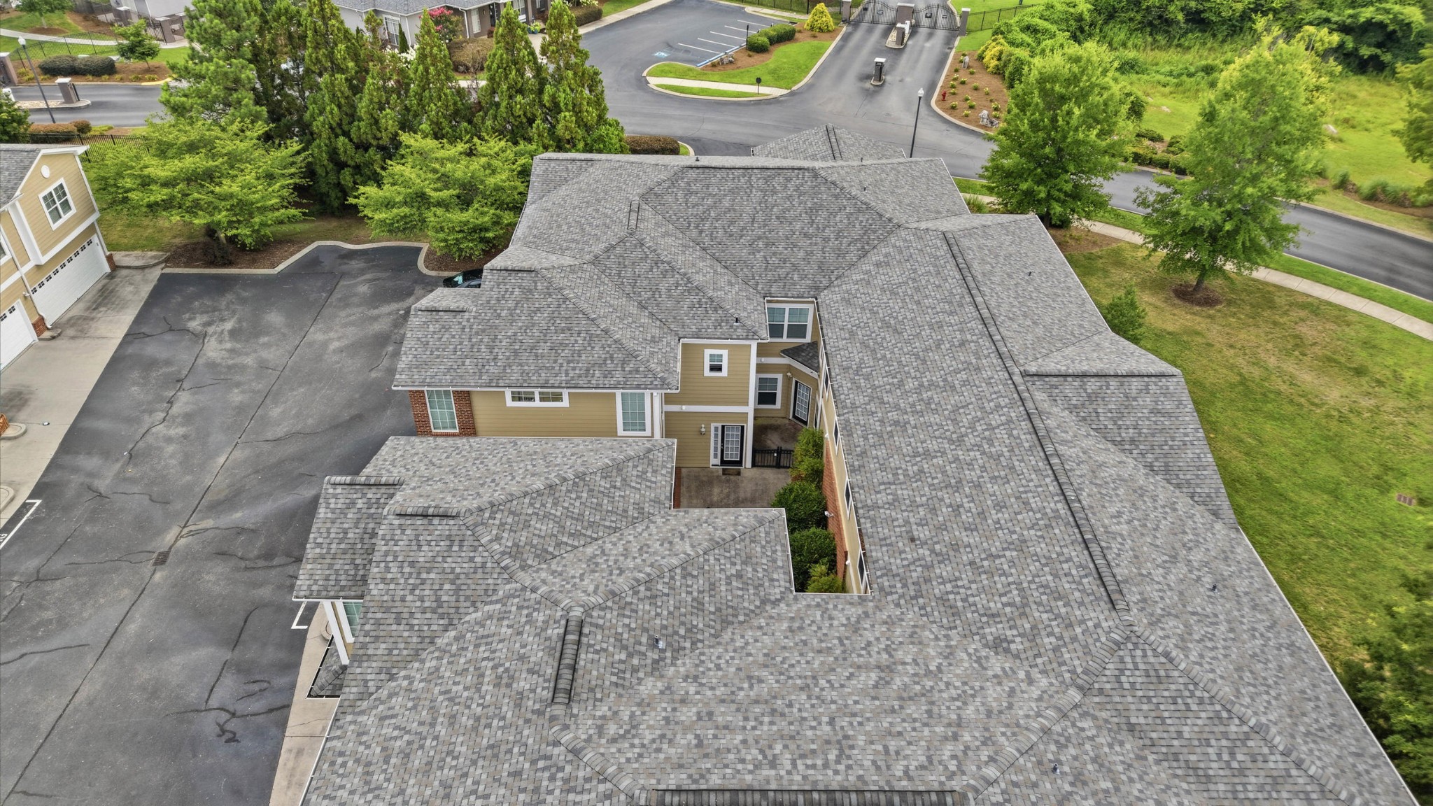 2203 Regency Court Property Photo 39